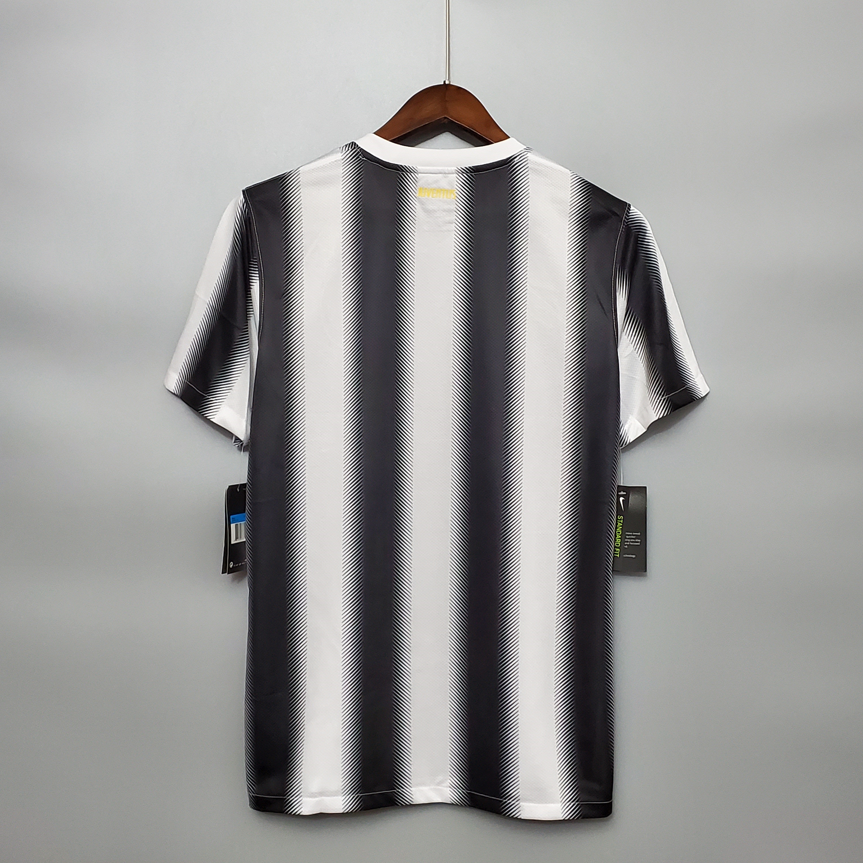 Juventus Del Piero #10 Retro Jersey Home Replica 2011/12