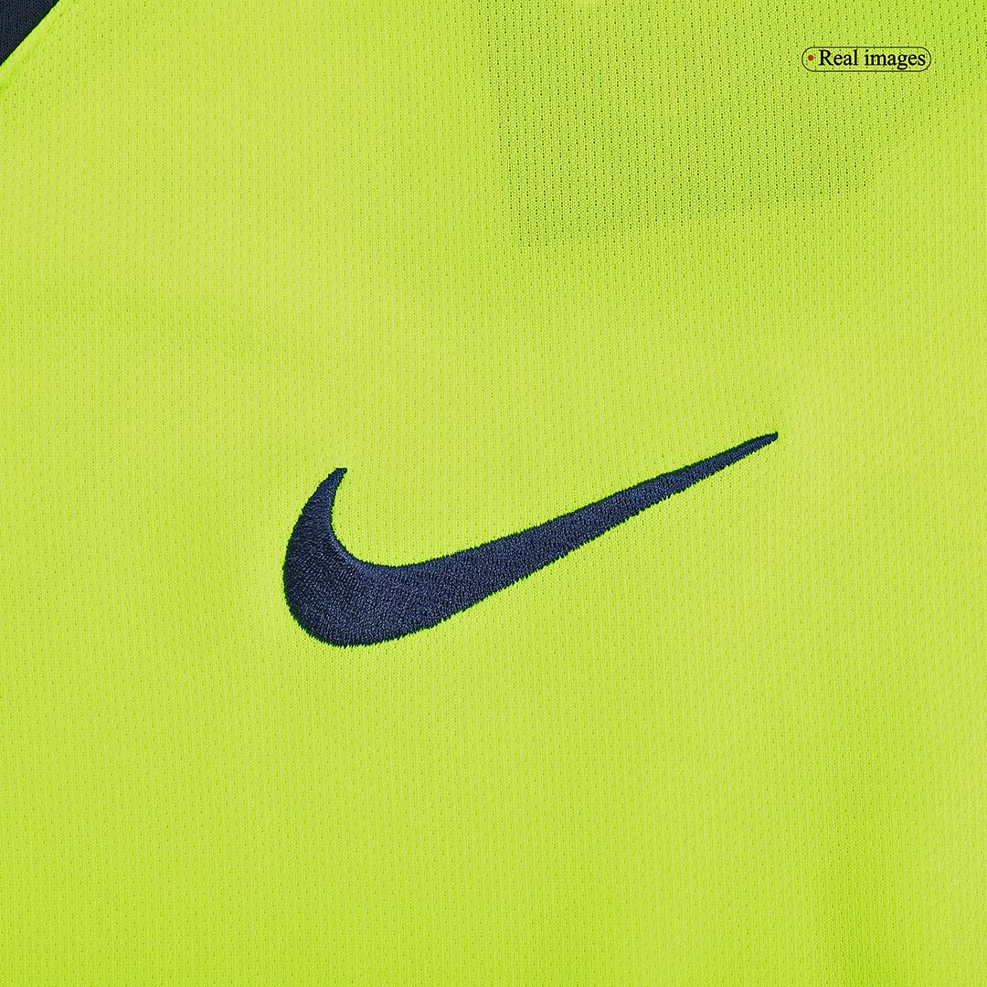 Barcelona Retro Away Jersey 2005/06