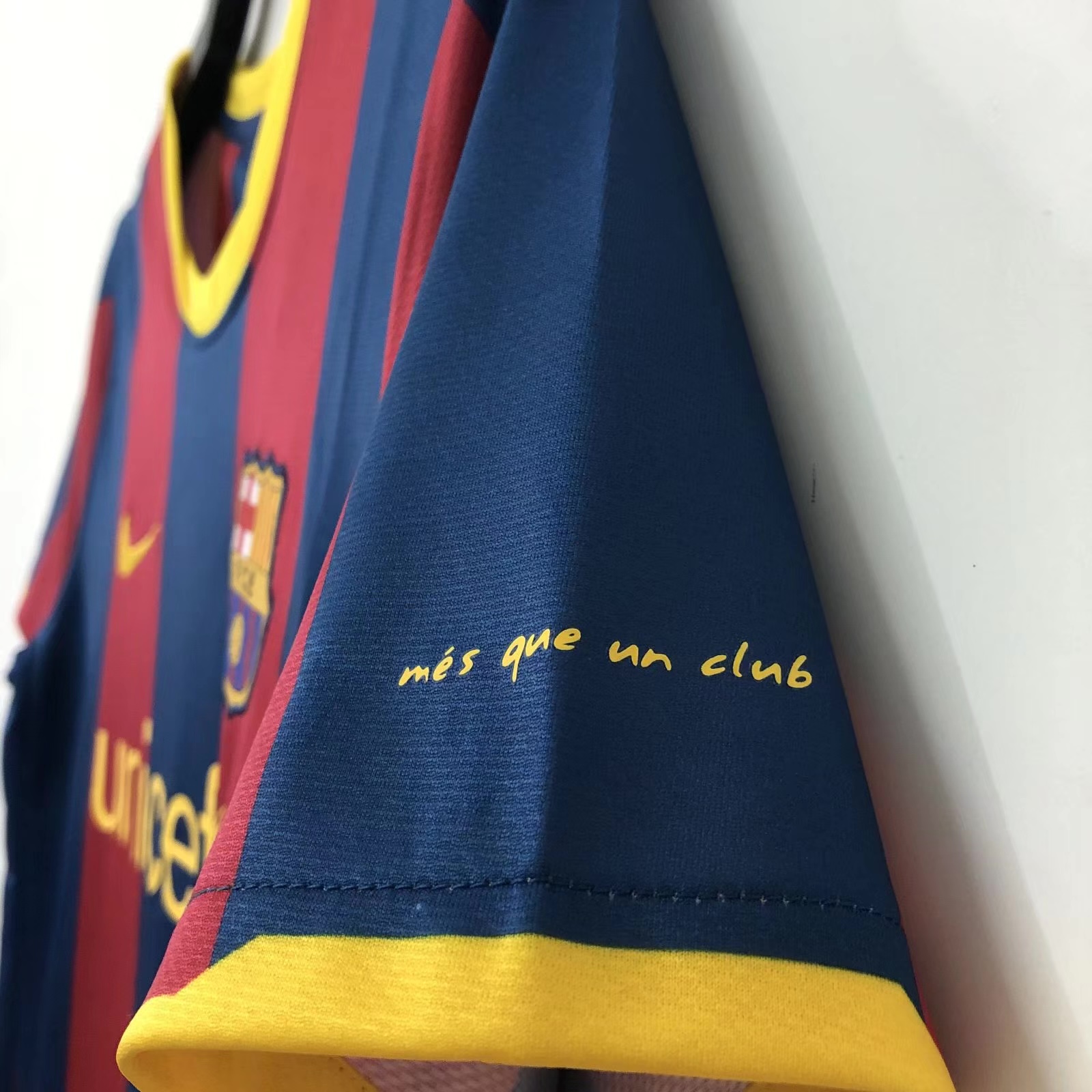 Barcelona Retro Jersey Home 2010/11