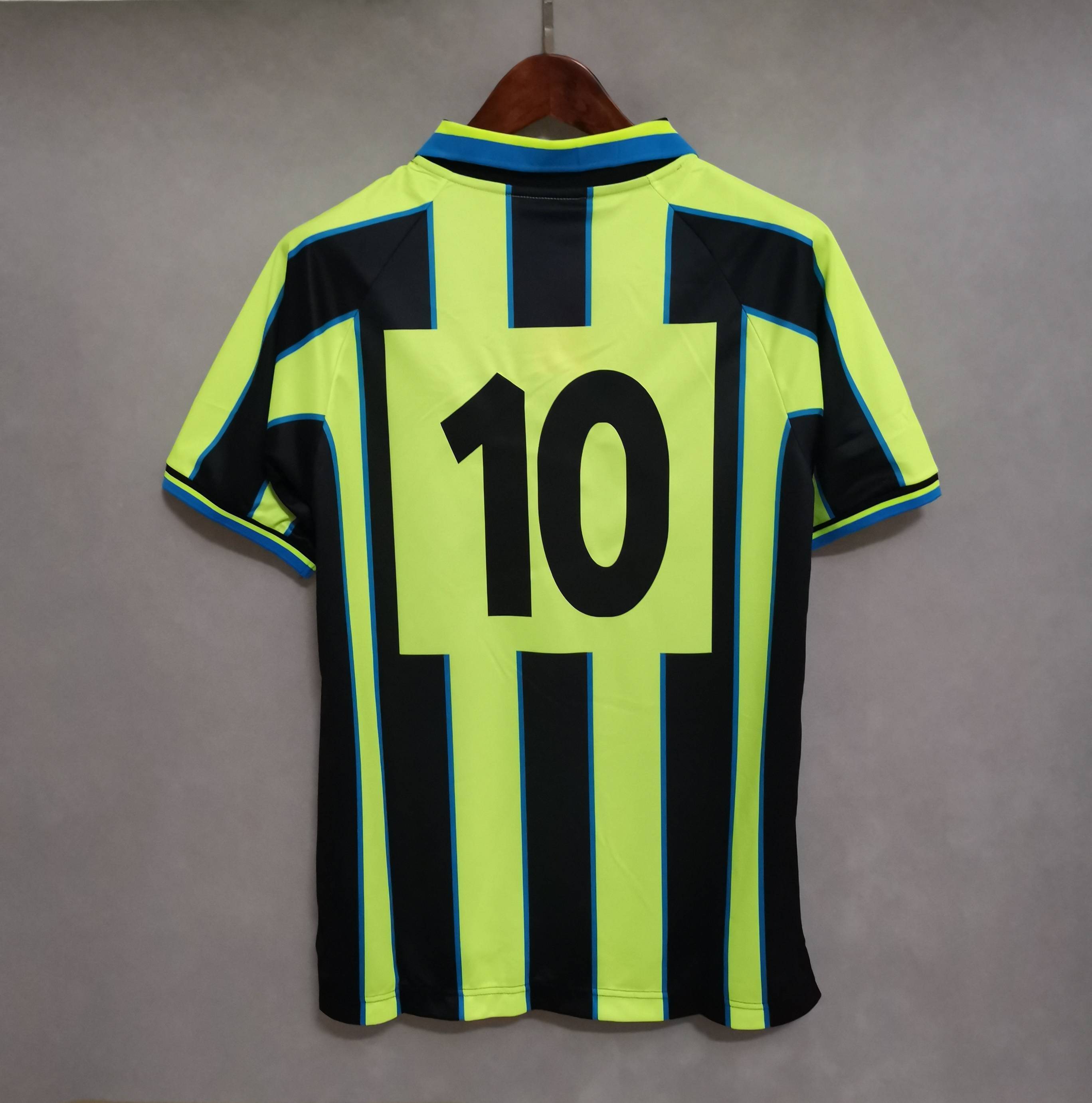 Manchester City Retro Away Jersey 1998/99