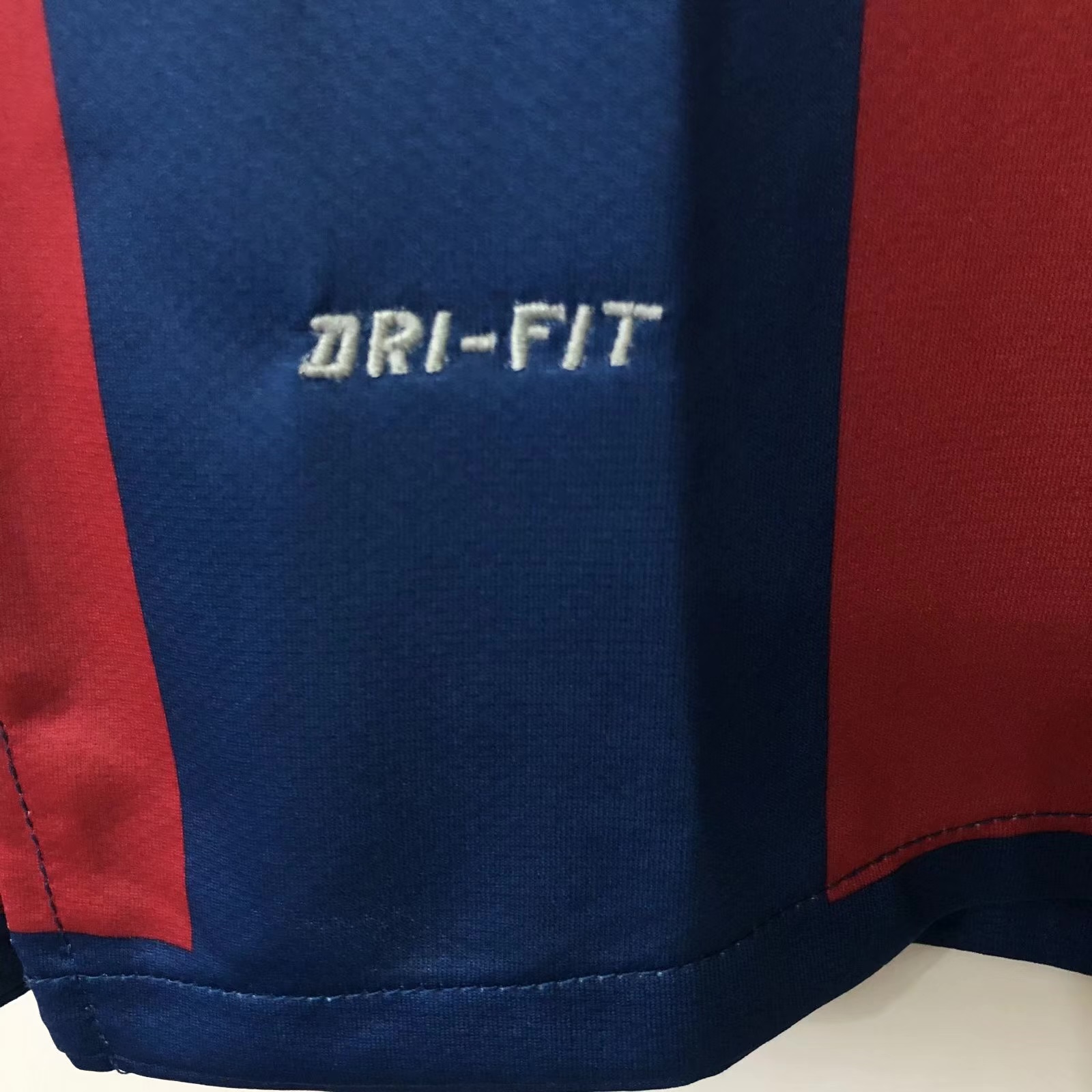 Barcelona Retro Jersey Home 2010/11