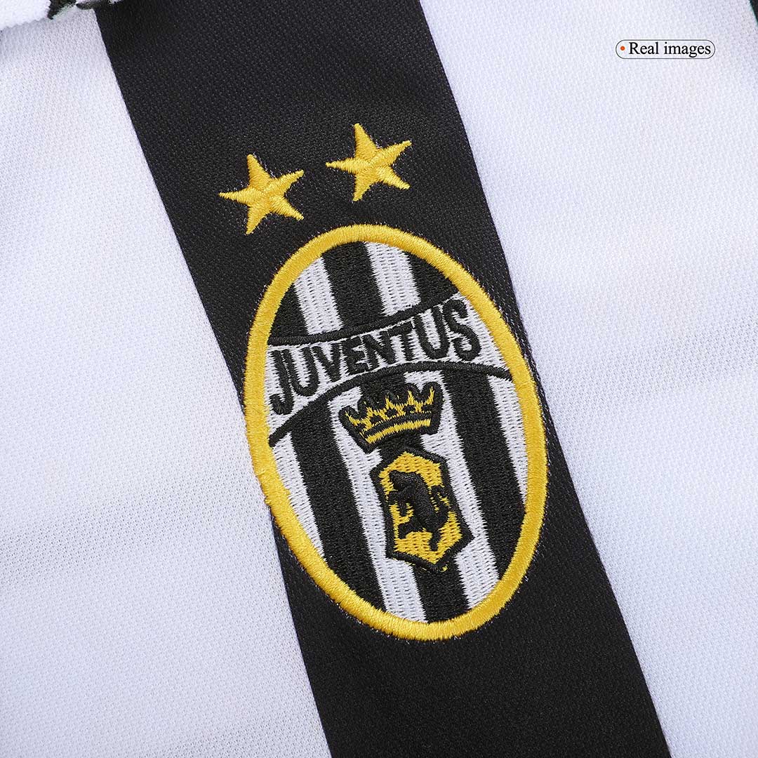 Juventus Retro Jersey Home 2001/02