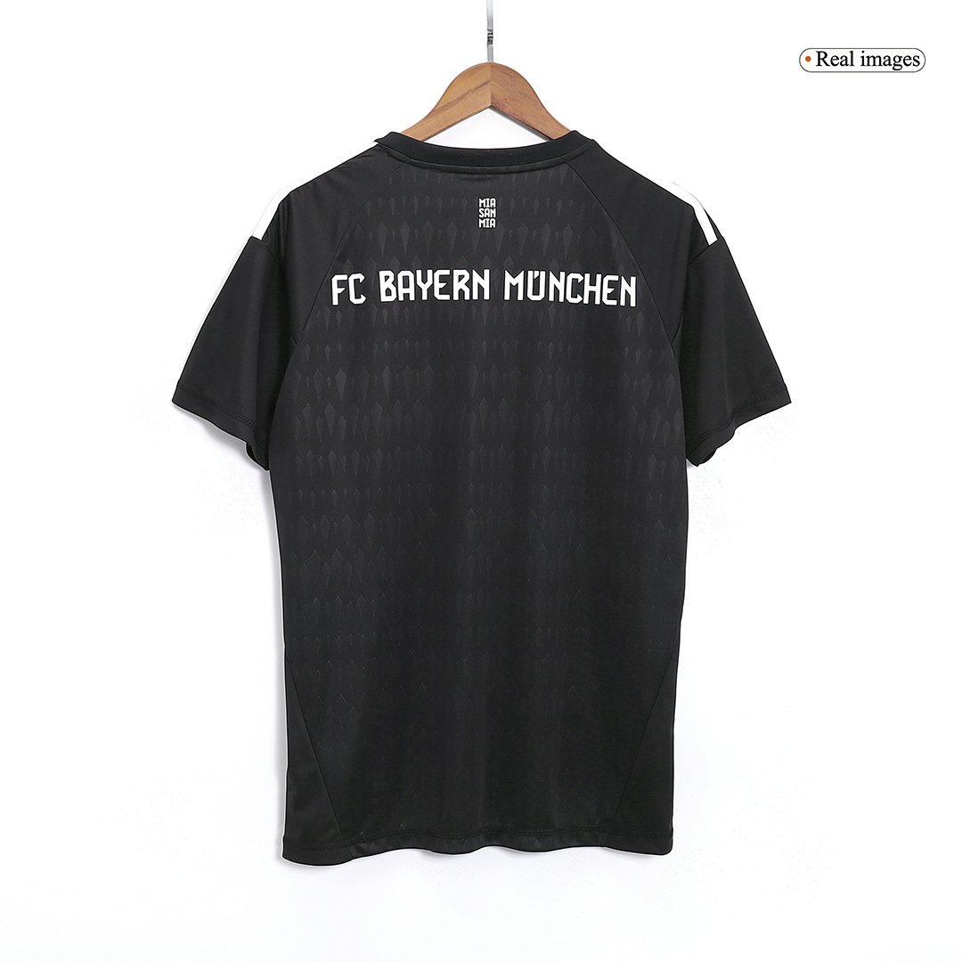 Bayern Munich Goalkeeper Jersey 2023/24