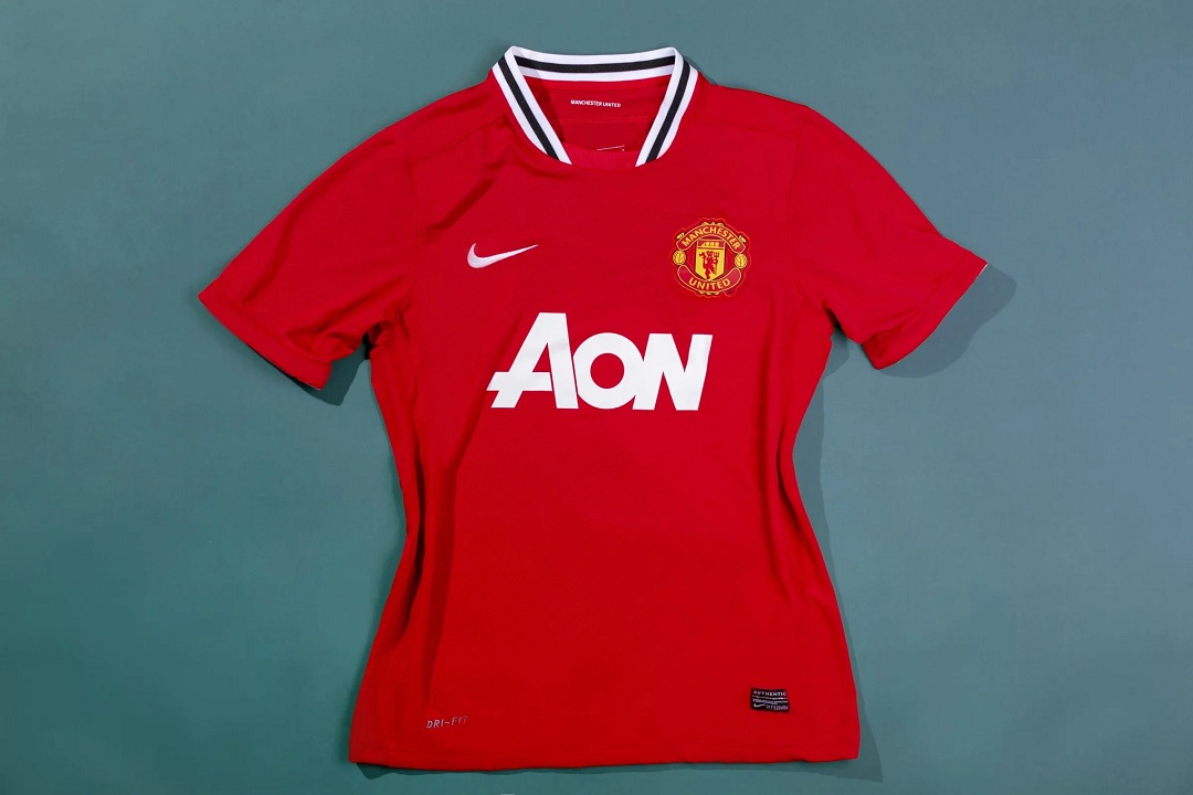 Manchester United Retro Jersey Home 2011/12