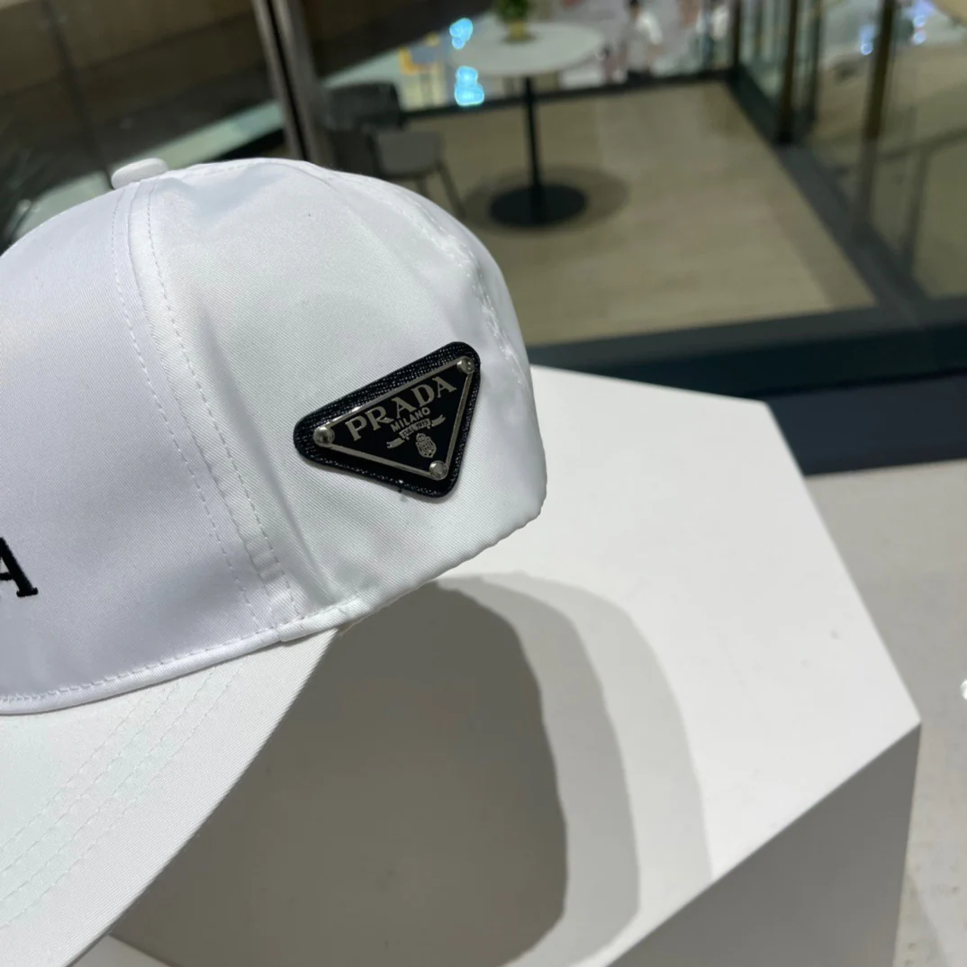 Black and White Caps