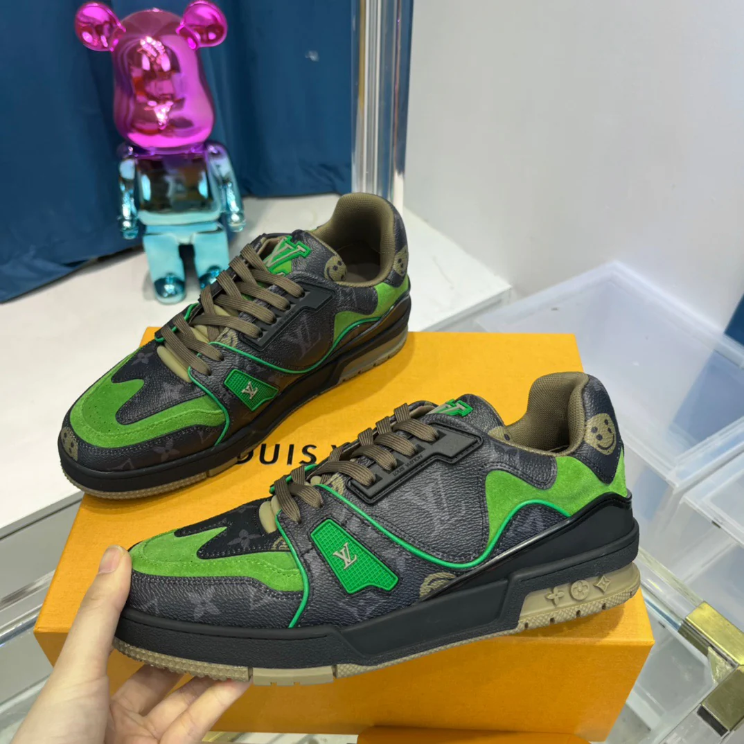 Green black, Grey black, Grey green, Black and Grey Shoes