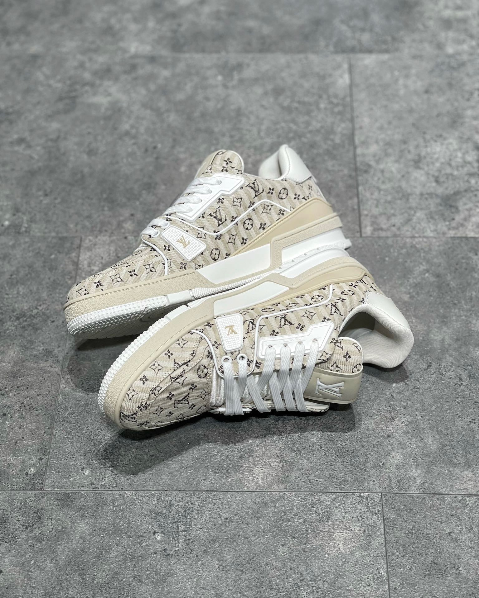 Black, Blue, Green, Red, Beige and Light blue Shoes