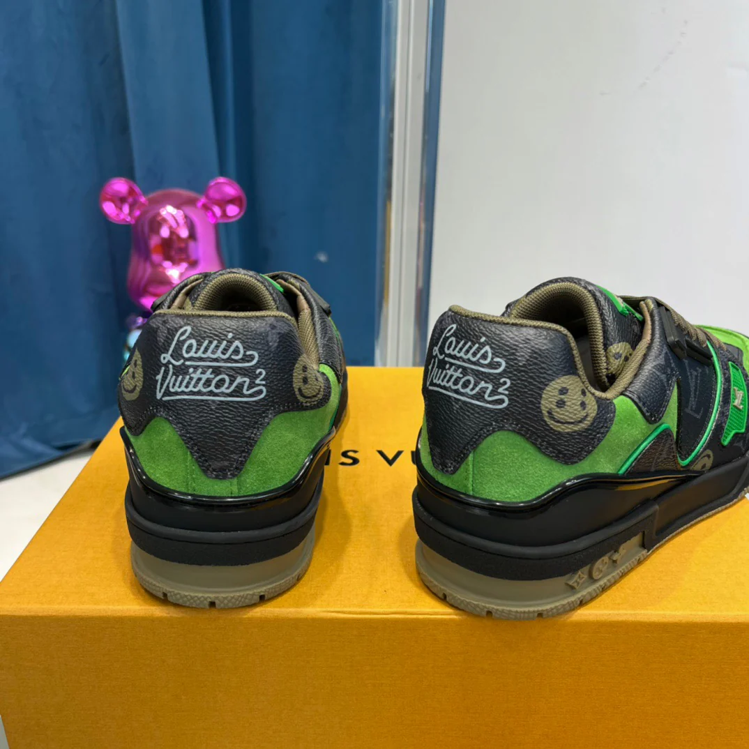 Green black, Grey black, Grey green, Black and Grey Shoes