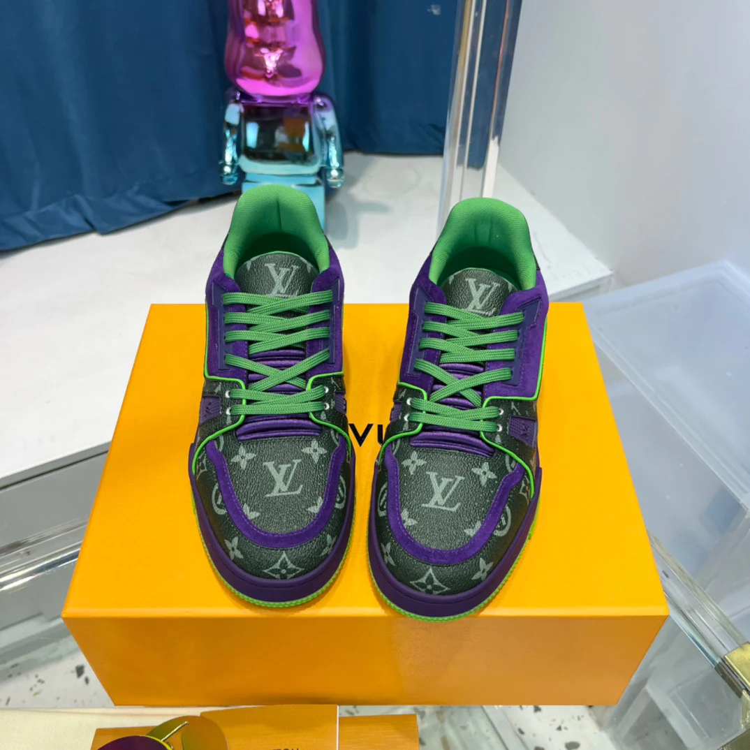 Green black, Grey black, Grey green, Black and Grey Shoes