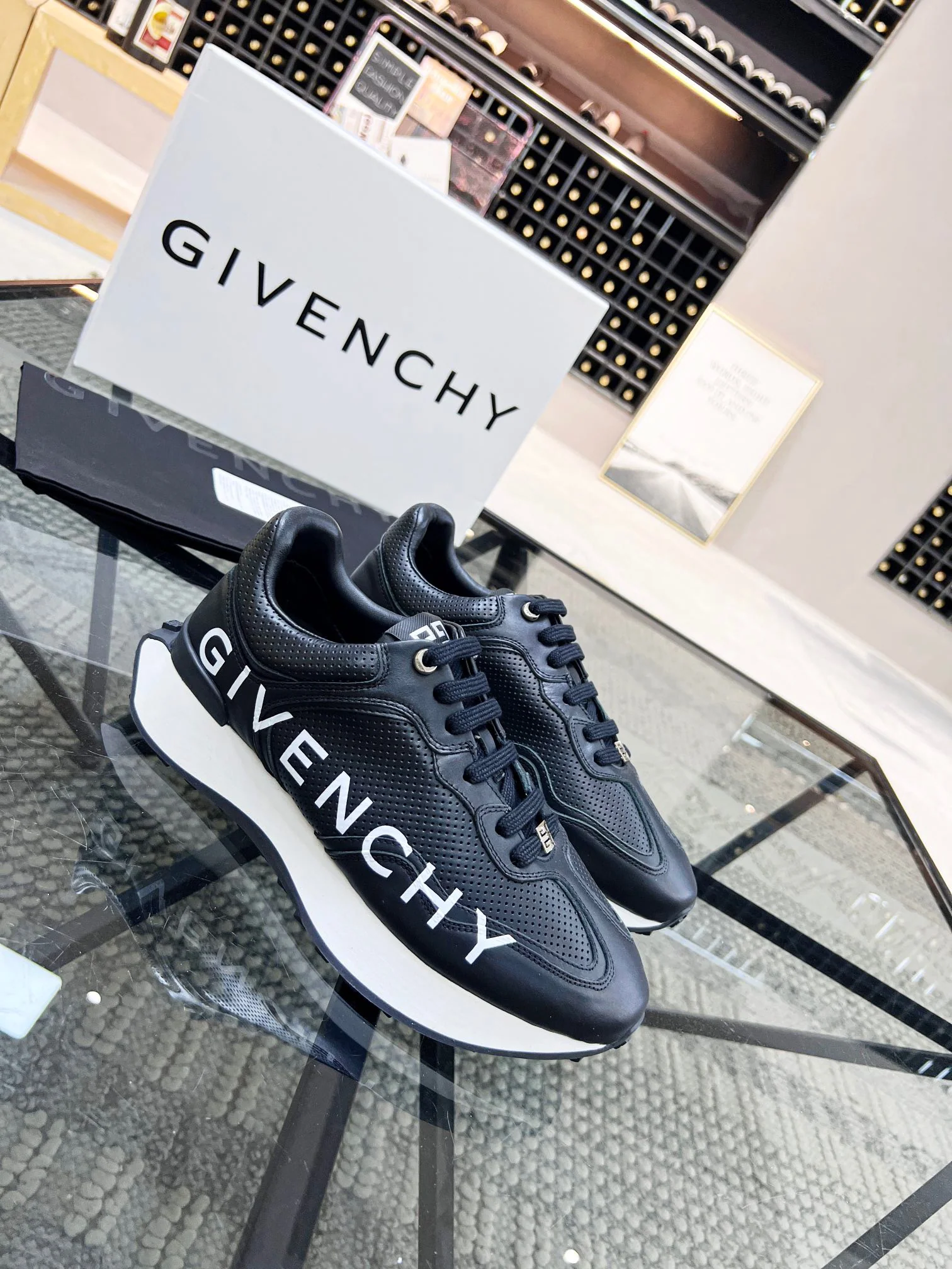 Black and white Shoes