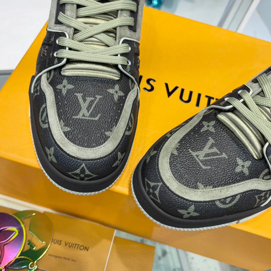 Green black, Grey black, Grey green, Black and Grey Shoes