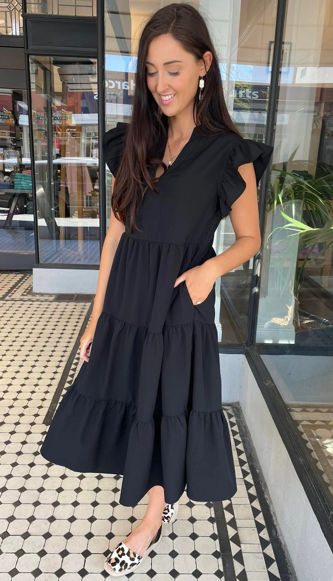 Jules V Neck Tiered Midi Dress Black