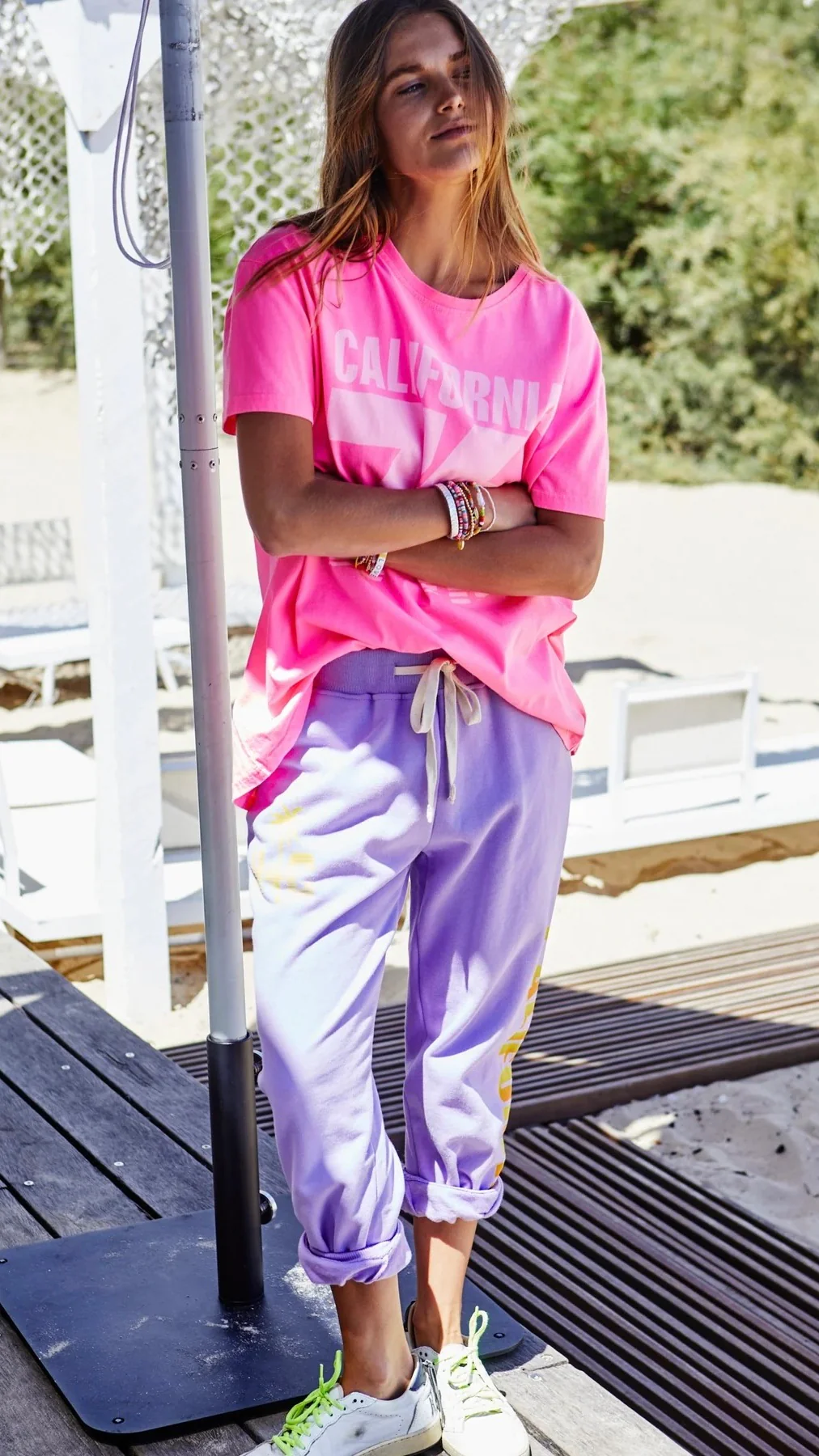 76 California V Neck Tee Hot Pink