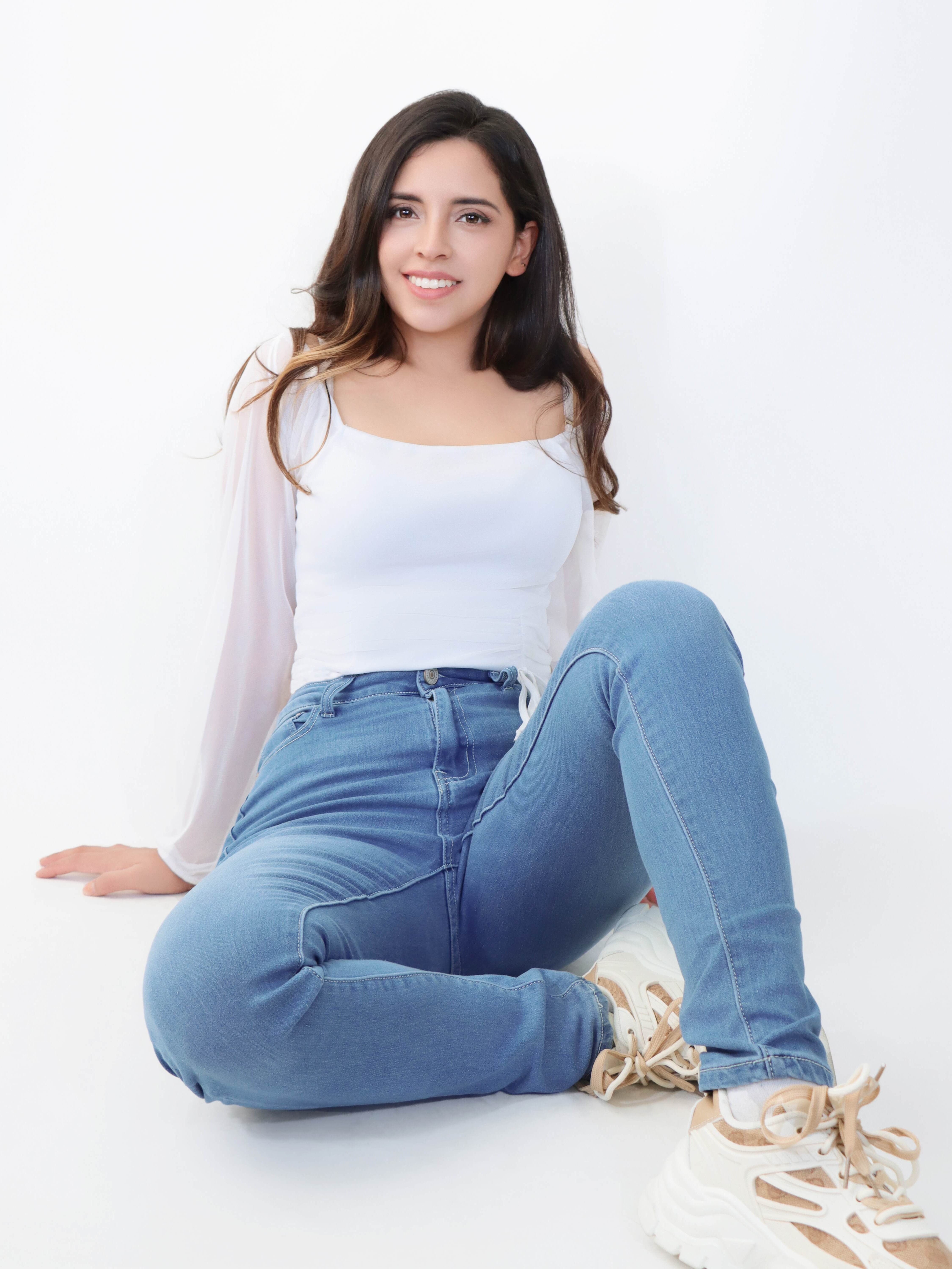 Free Junns (FJ-BP6218) High-End Light Blue Skinny Leg Design Denim with high-quality materials and Skinny cut