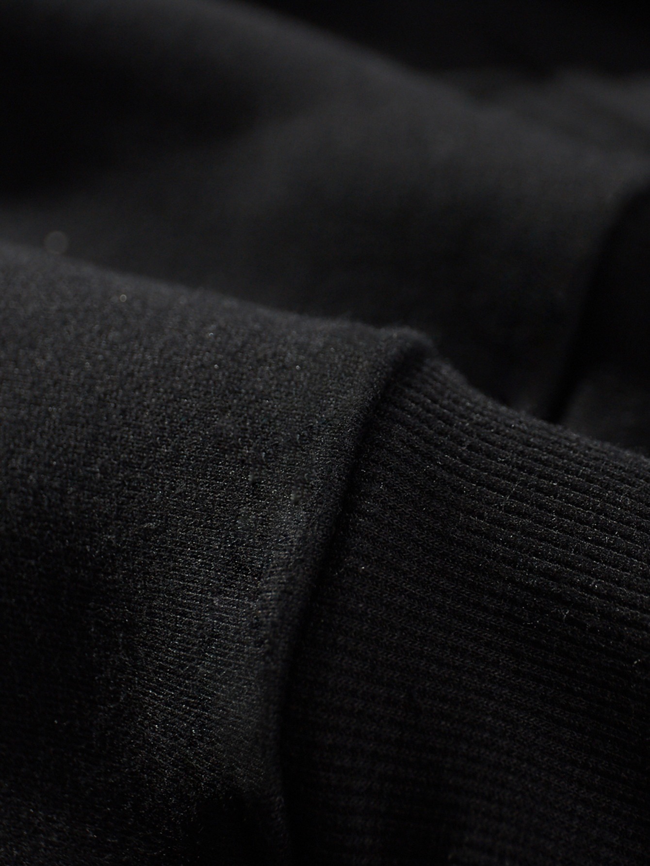 Men's high-quality hooded sweatshirt loose version comfortable fashion hooded casual long sleeve hooded sports shirt with pocket is suitable for spring and autumn wear.