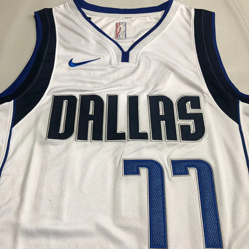 Dallas Mavericks Doncic 77 White MN