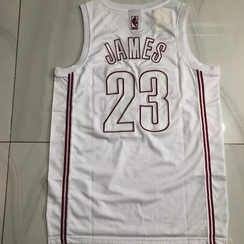 Cleveland Cavaliers LeBron James 23 White MN