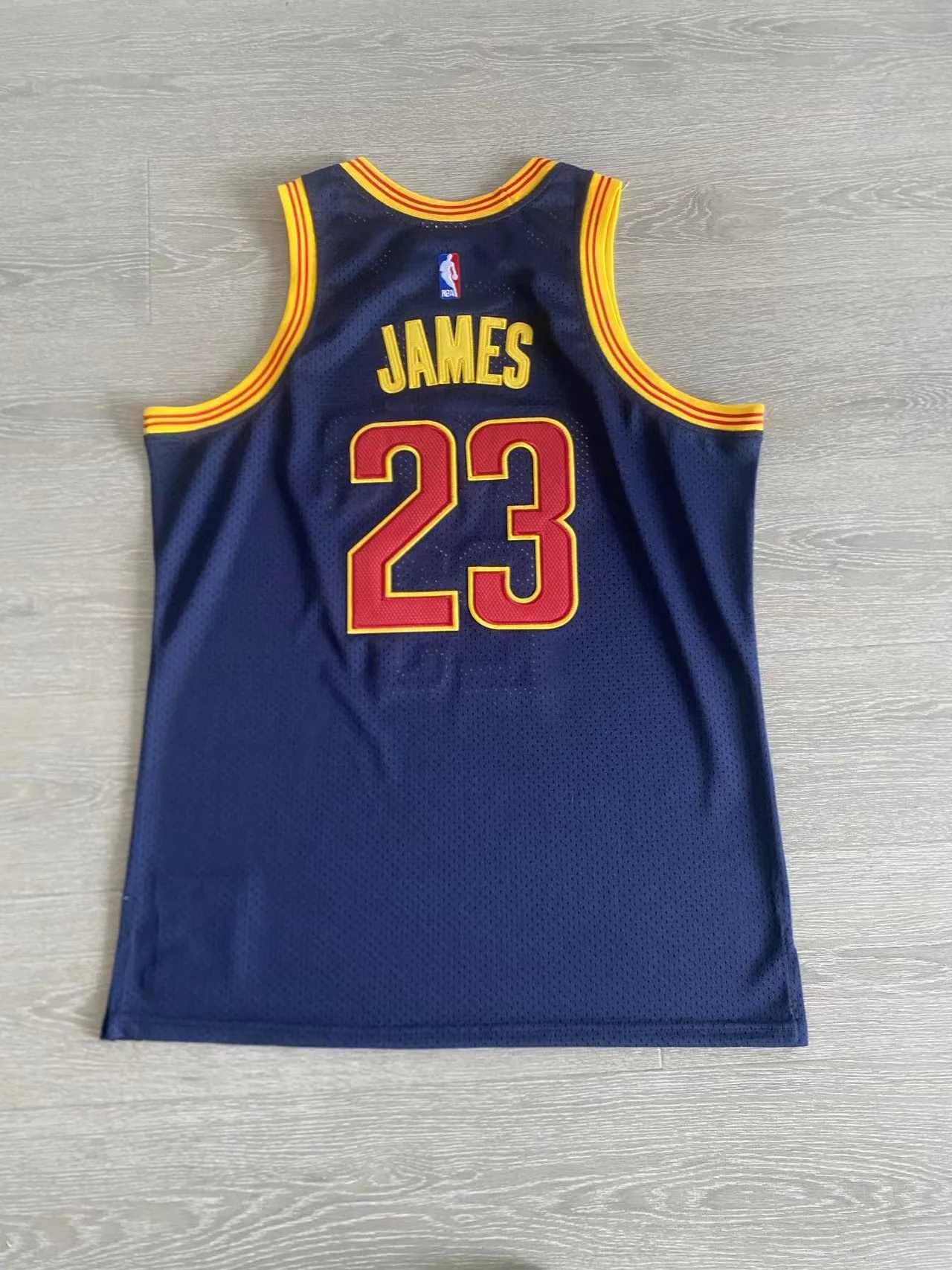 Cleveland Cavaliers LeBron James 23 BLUE MN