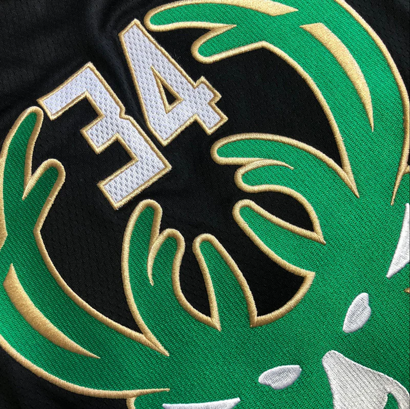 Giannis Antetokounmpo Milwaukee Bucks Black 34 MN
