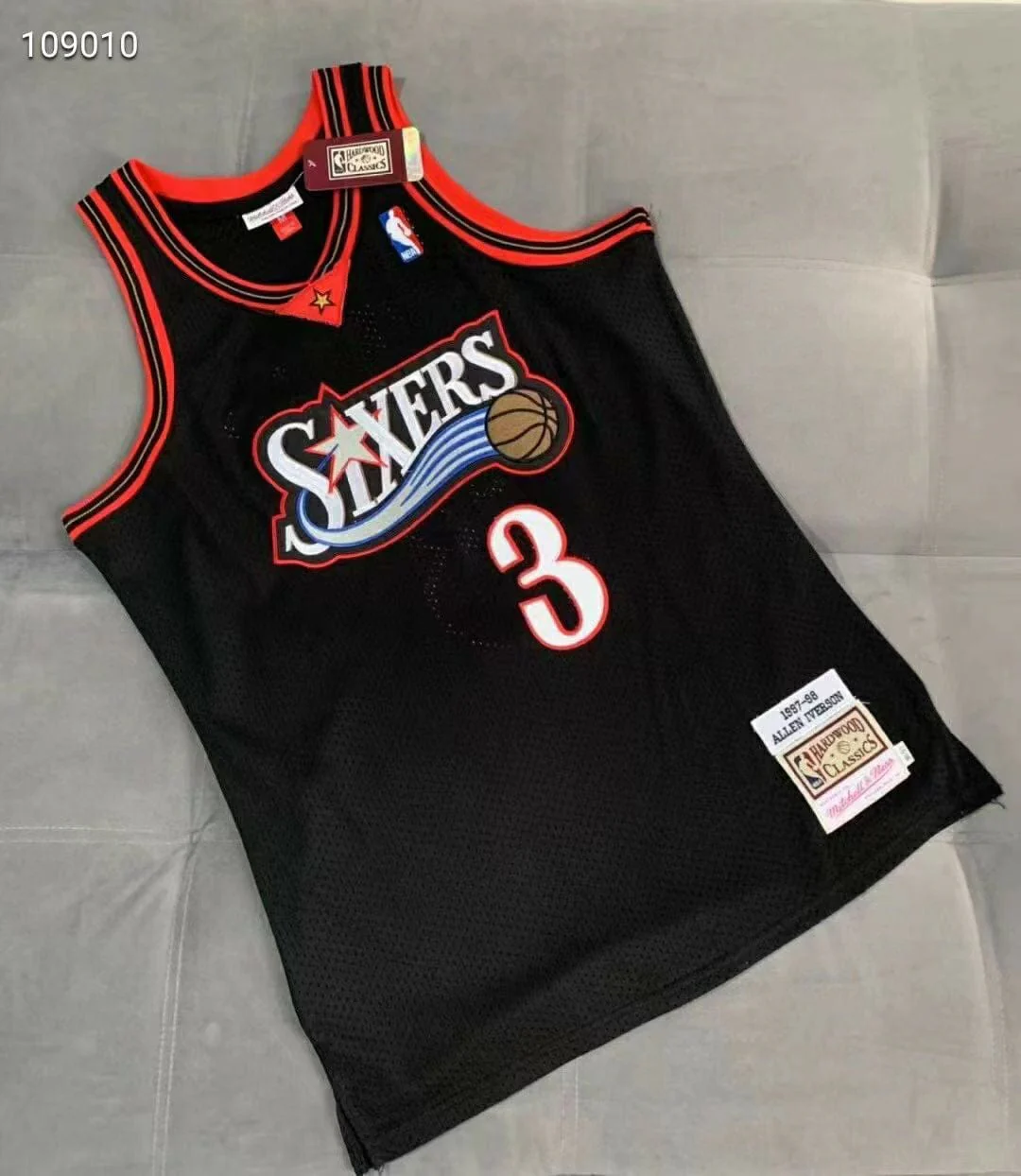 Allen Iverson Philadelphia 76ers Throwback Jersey