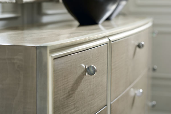 MADE TO SHINE DRESSER
