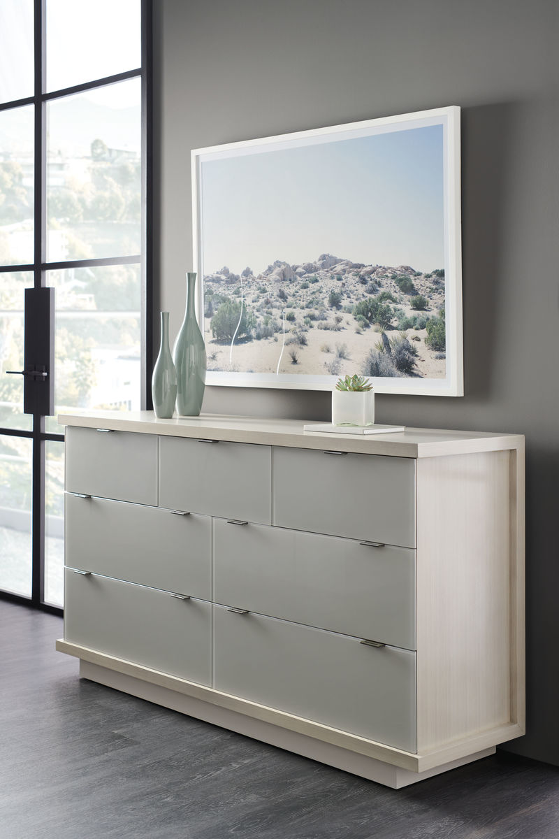 EXPRESSIONS DRESSER