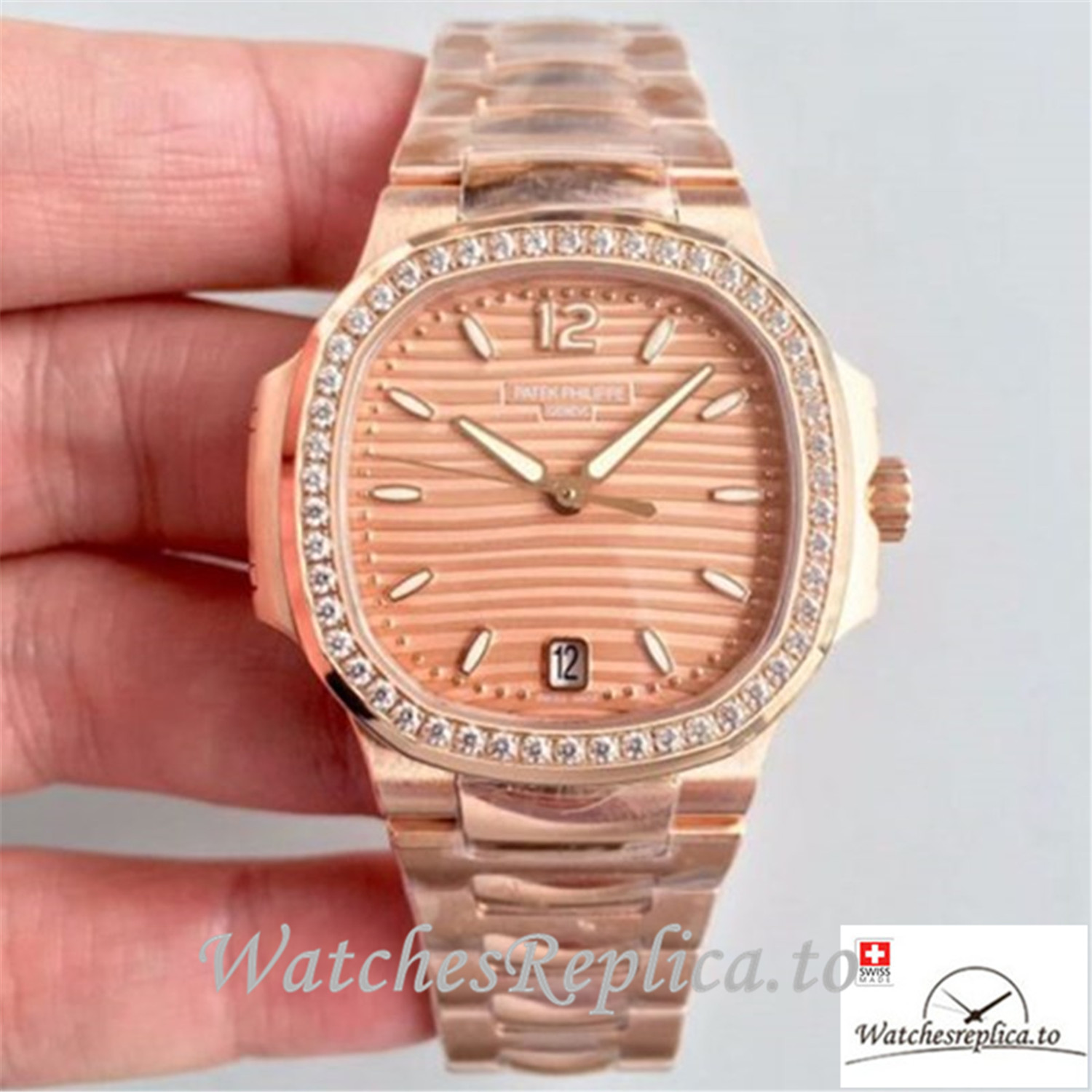 Swiss Patek Philippe Nautilus Ladies Replica 7118/1200R Diamonds Bezel 35.2MM - Replica Watches Shop