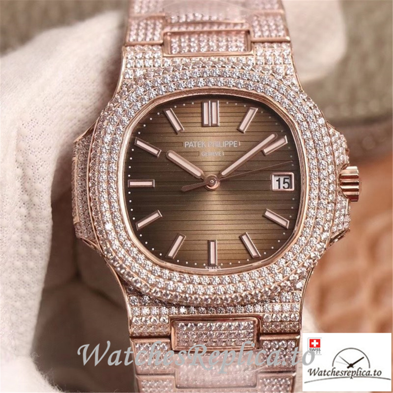 Swiss Patek Philippe Nautilus Replica 5711-1R Diamonds Bezel 40MM - Replica Watches Shop