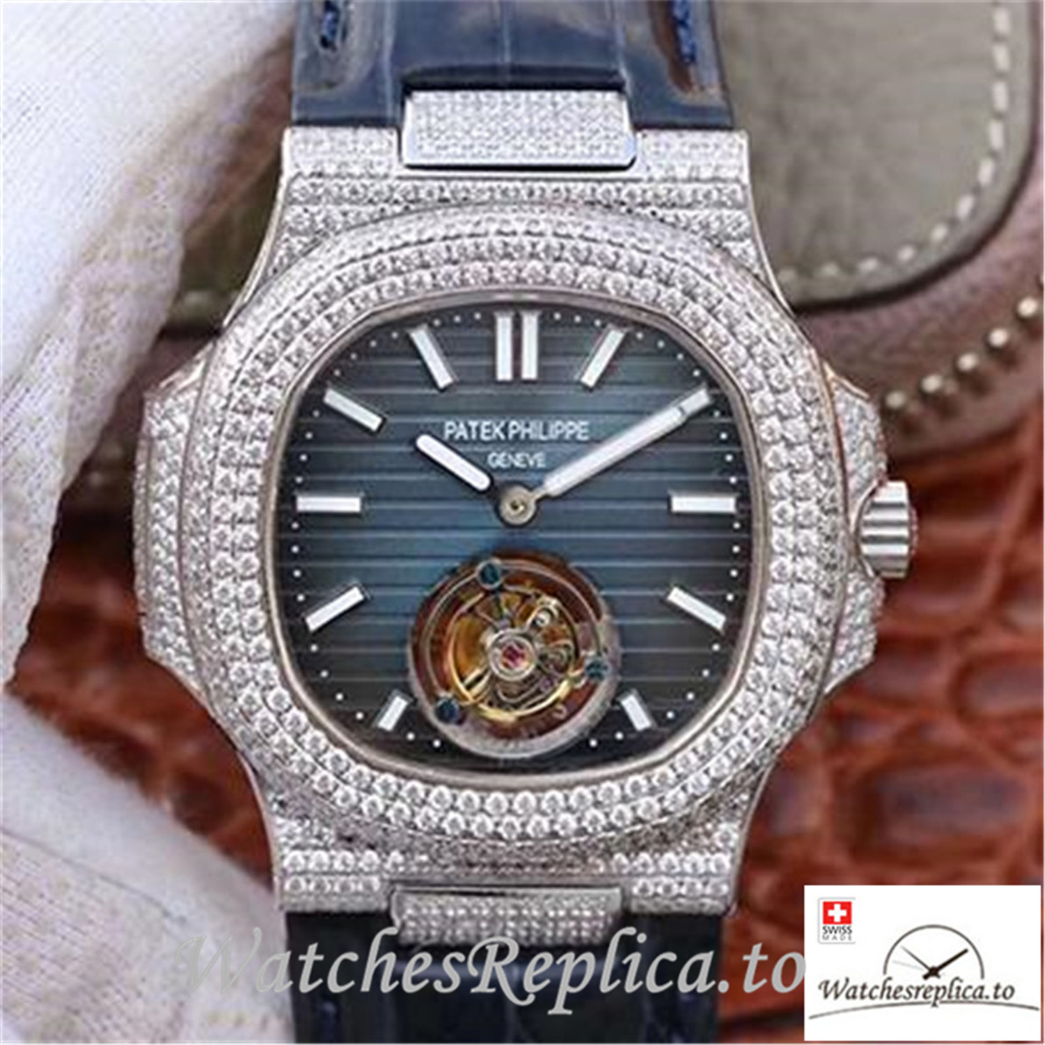 Swiss Patek Philippe Nautilus Jumbo Replica 5711 001 Stick Markers 40MM - Replica Watches Shop