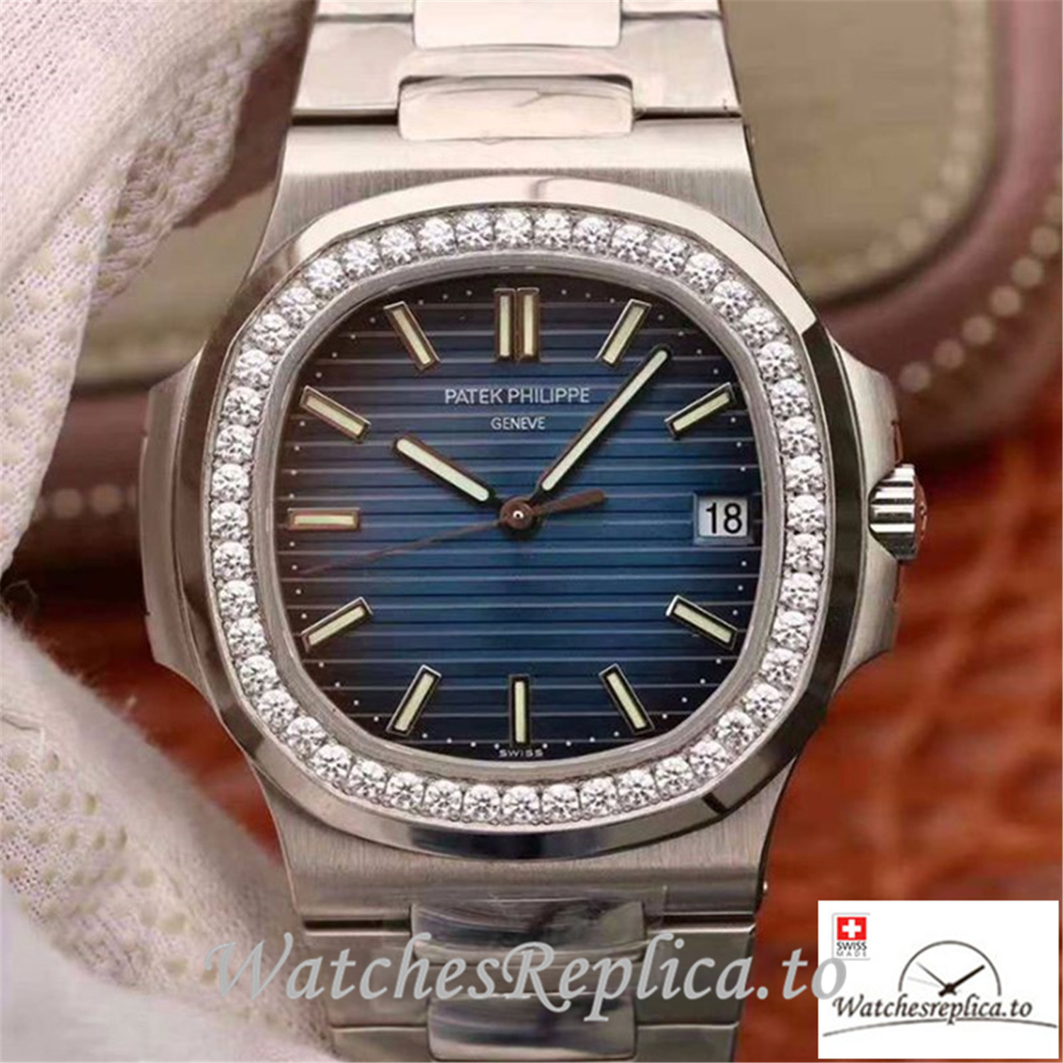Swiss Patek Philippe Nautilus Jumbo Replica 5711 004 Stick Markers 40MM - Replica Watches Shop