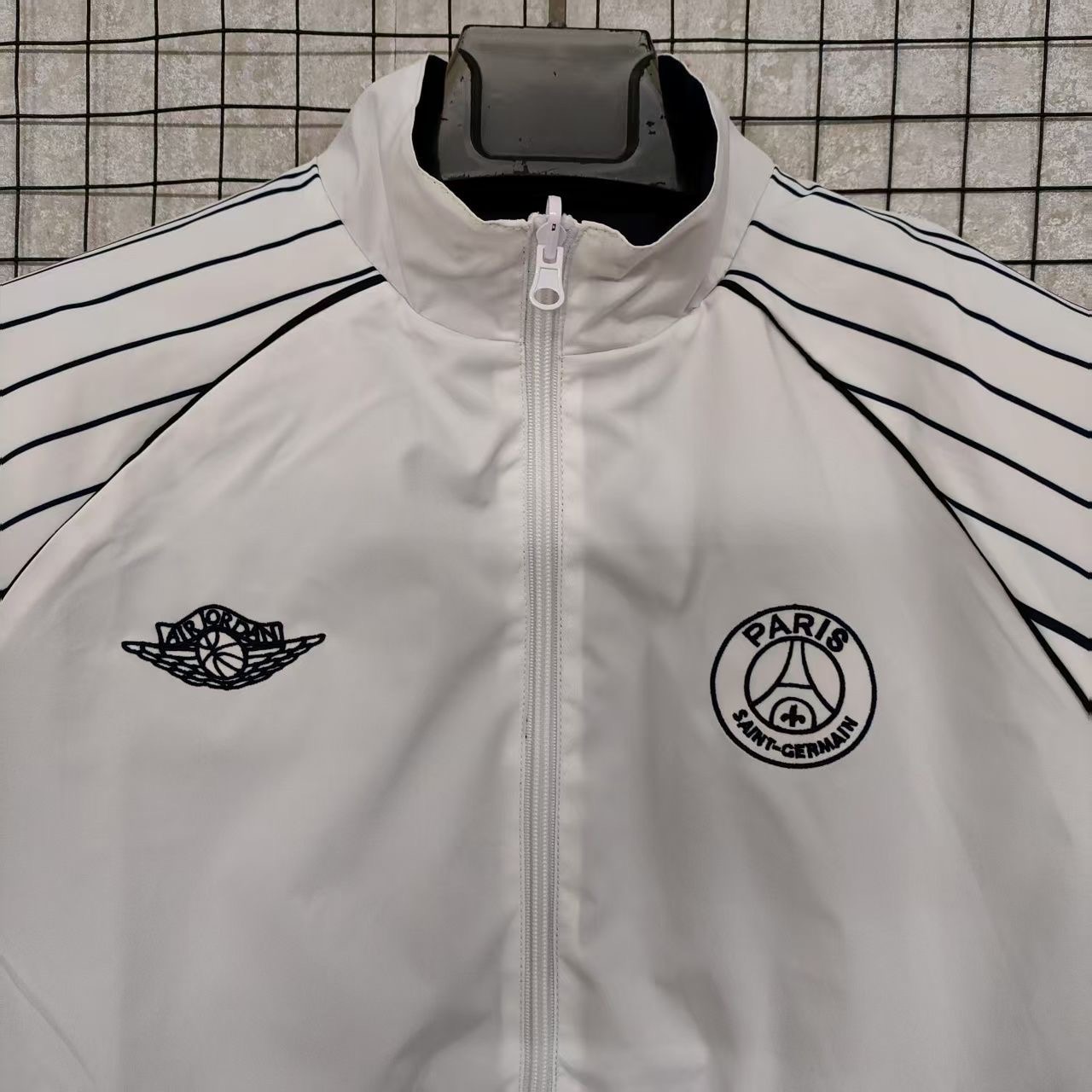 2025/2026 Paris Saint-Germain Embroidered windbreaker PSG training ball stand collar long Football Shirt