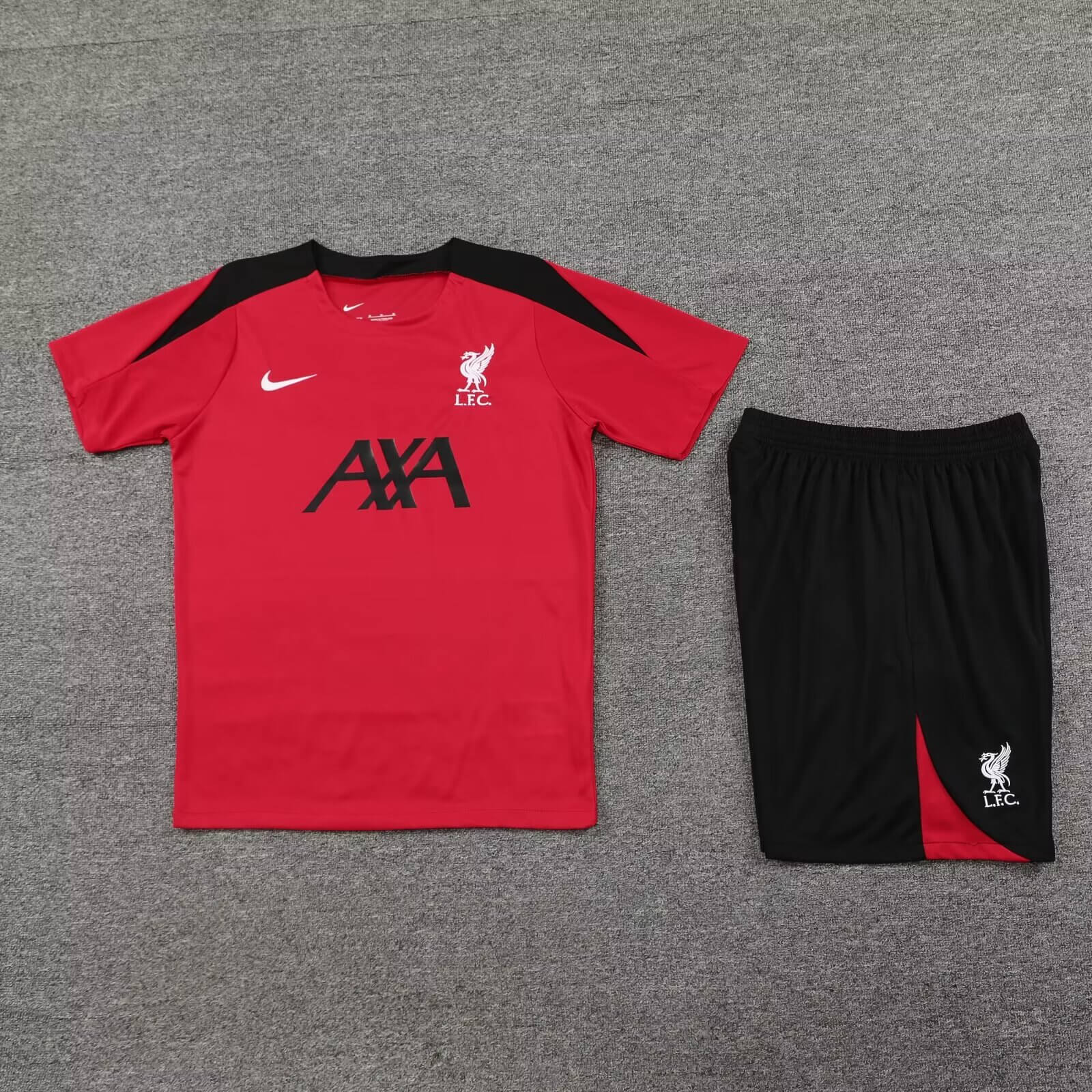 2024/2025 Liverpool Training Wear Red Suit Shirt
