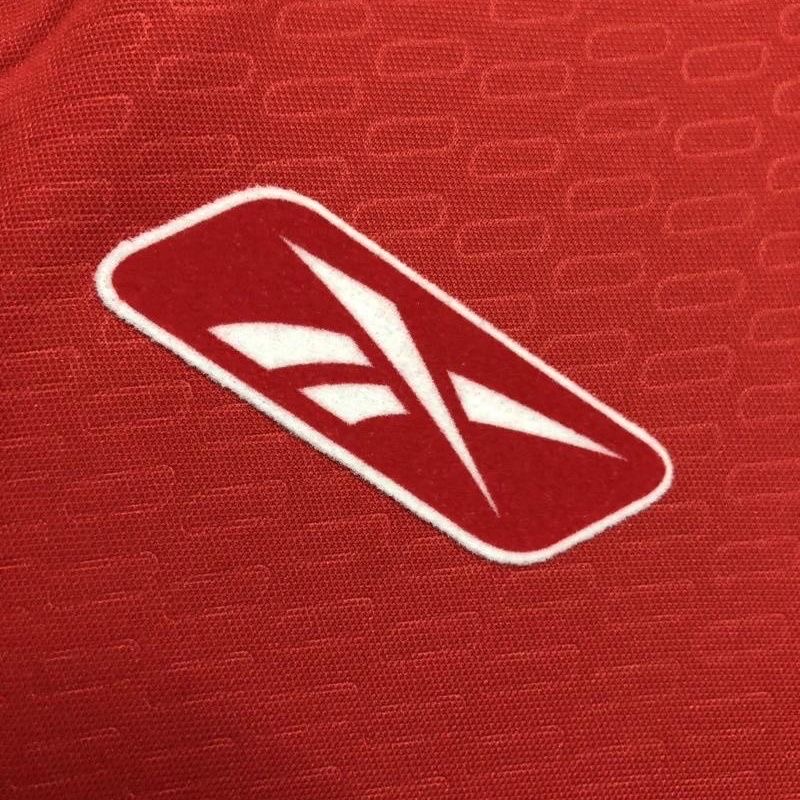 2004/2005Retro Liverpool Home Football Shirt