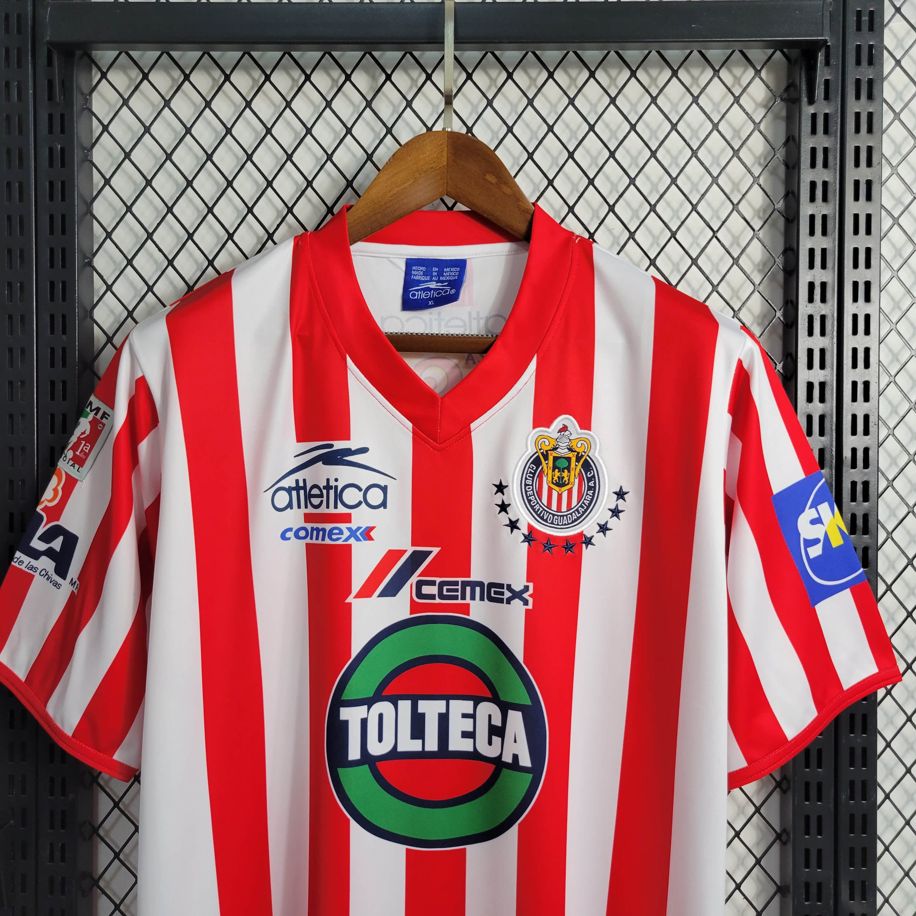 2001/2002 Retro Chivas de Guadalajara Home Football Shirt