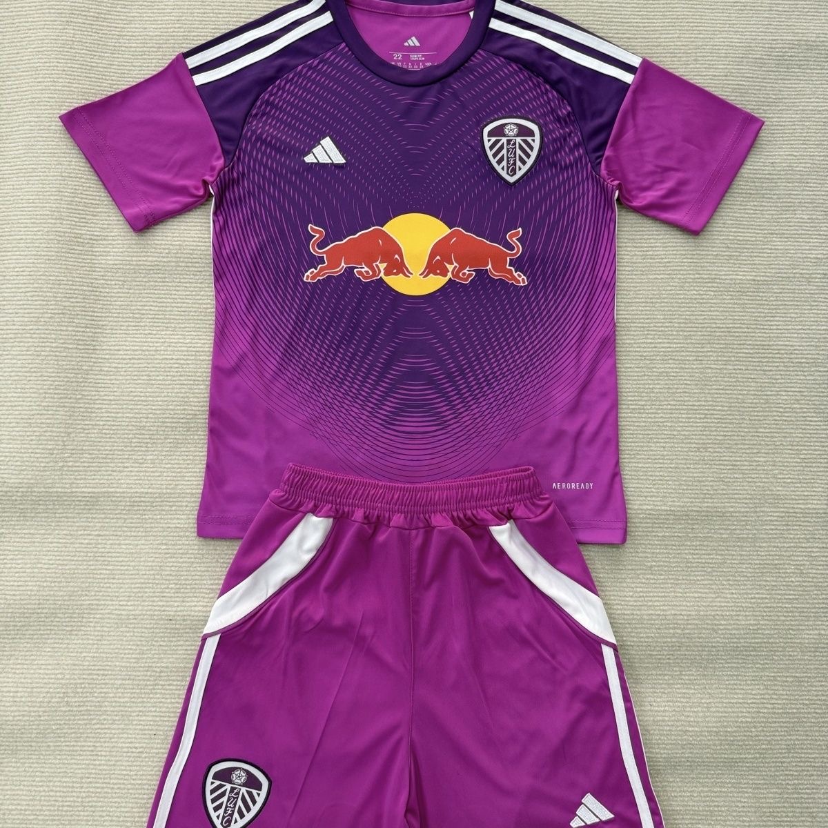 2025/2026 Leeds United Goalkeeper Football Shirt Kids Size 1:1 Thai Quality