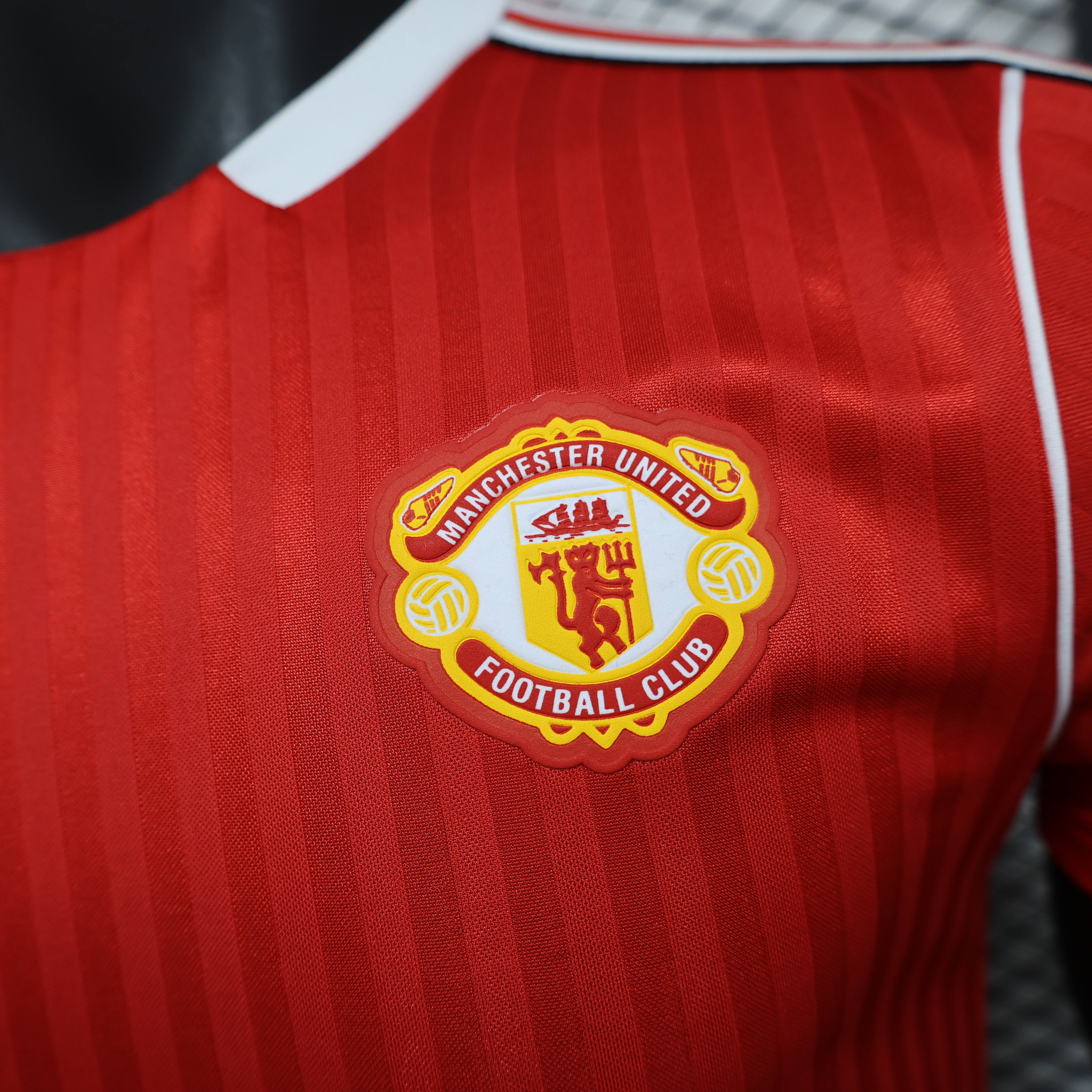 2024/2025 Player Version Manchester United Pre-Match Chinese New Year Football Shirt 1:1 Thai Quality