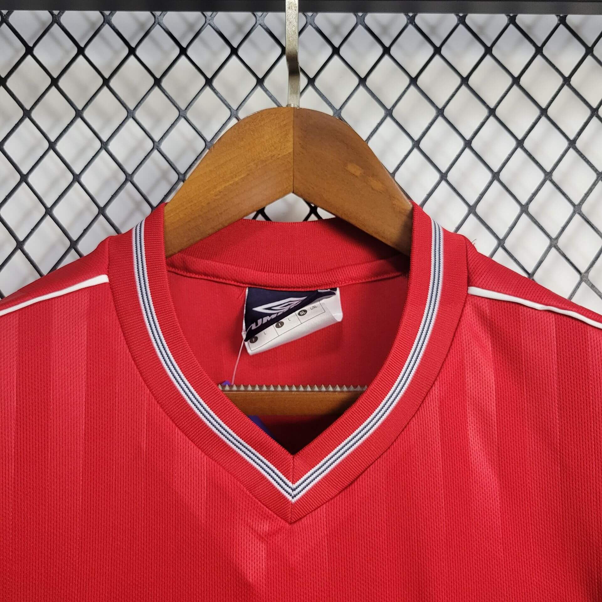 1986 Retro England Away Football Shirt
