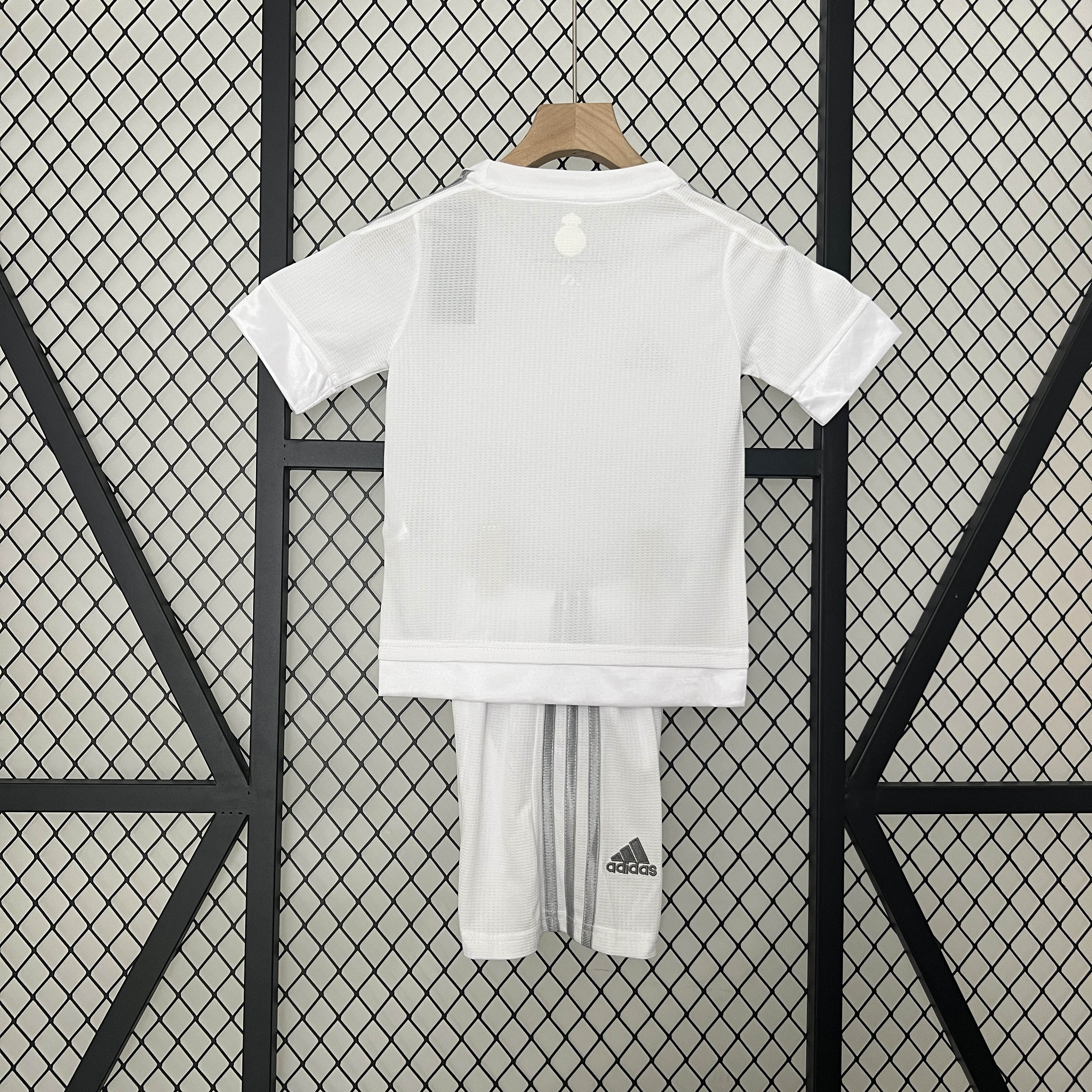 2015/2016 Retro Real Madrid Home Football Shirt Kids Size