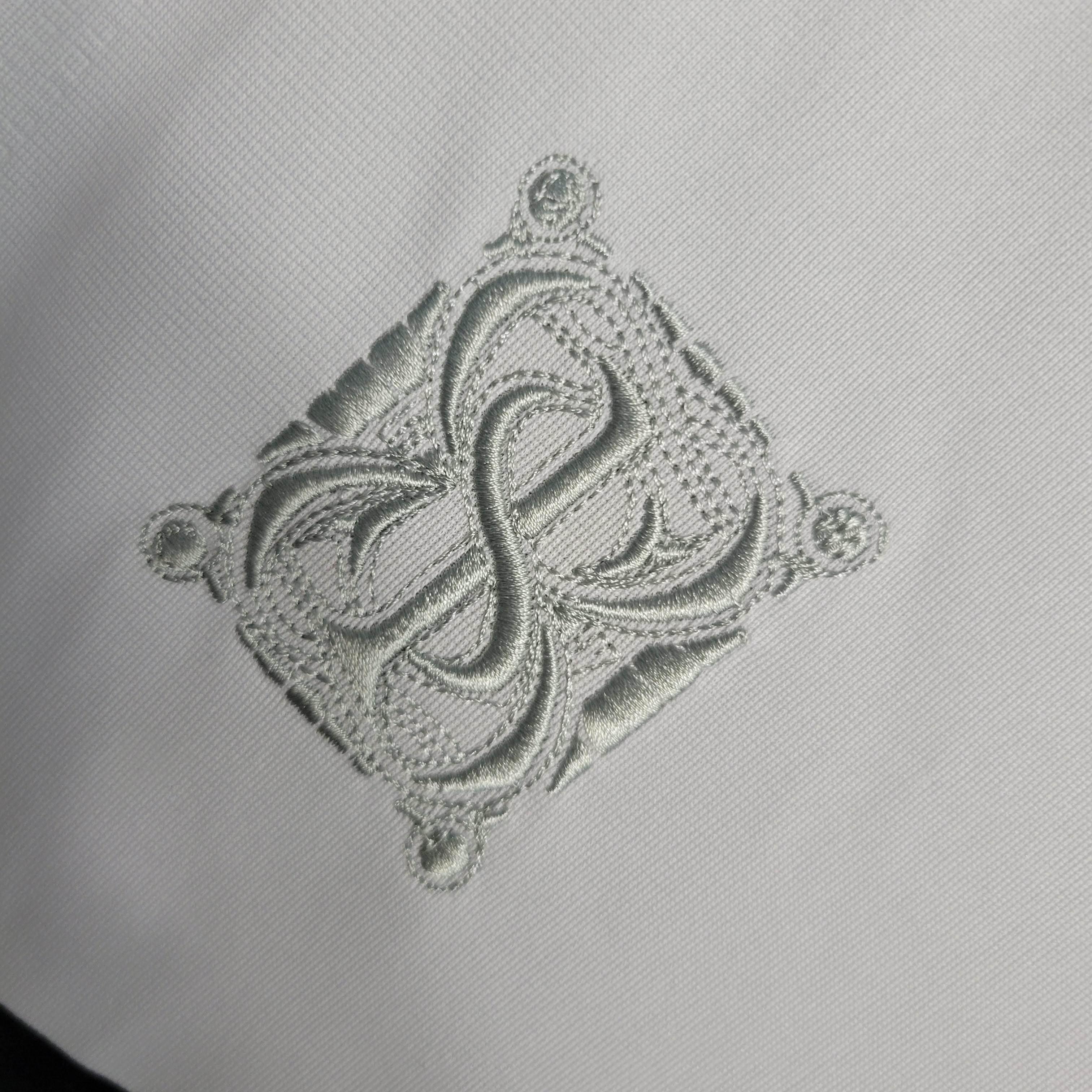 2009/2010 Retro Real Madrid Home Football Shirt