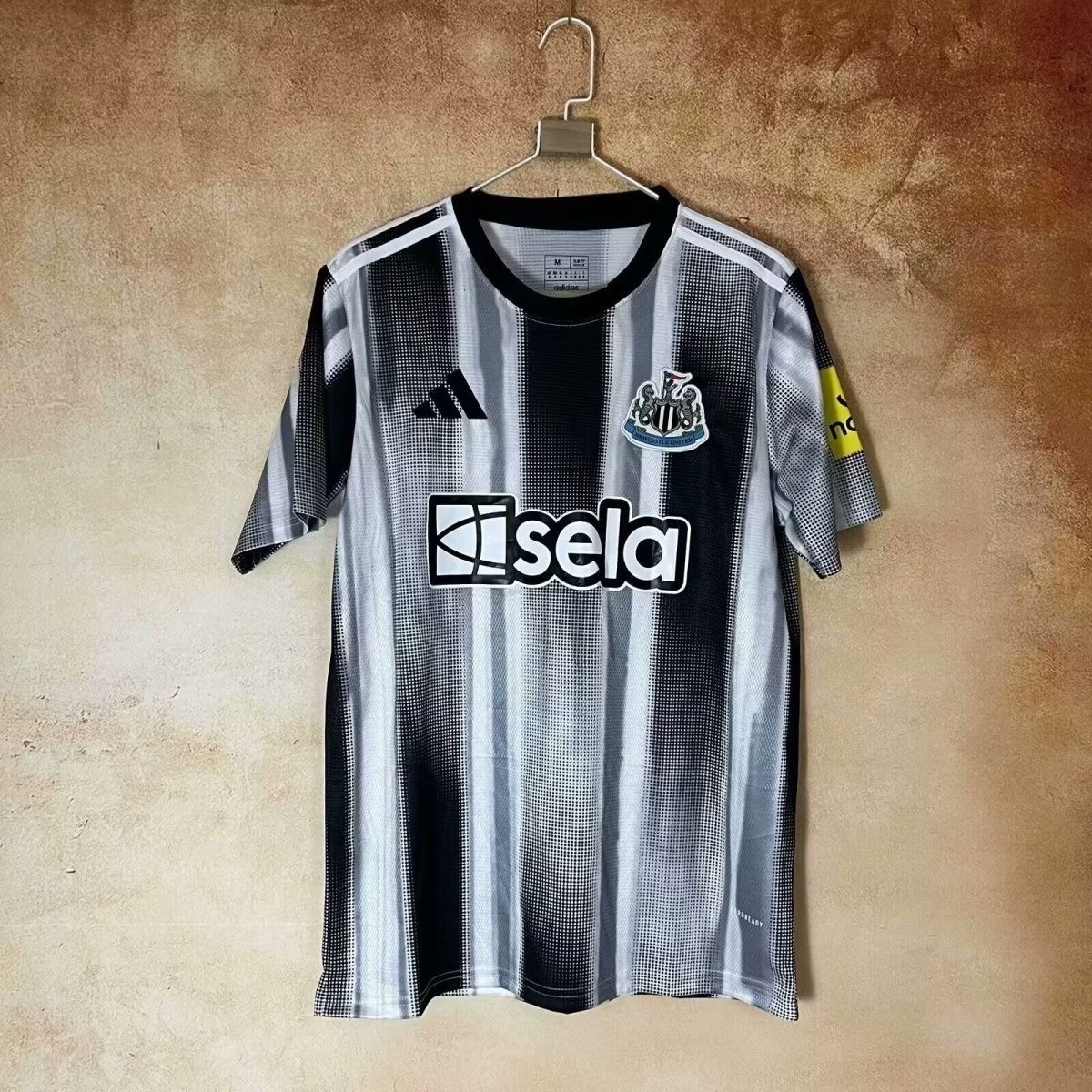 2025/2026 Newcastle United TrainingWear Football Shirt 1:1 Thai Quality