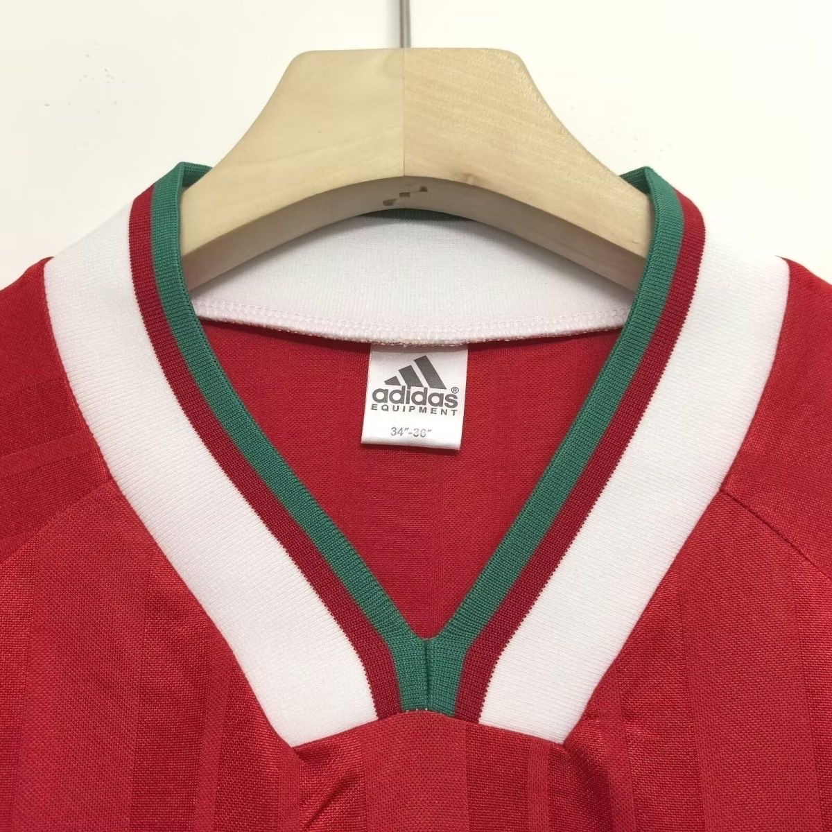 1993/1995 Retro Long sleeve LiverpoolHome Football shirt 1:1 Thai Quality