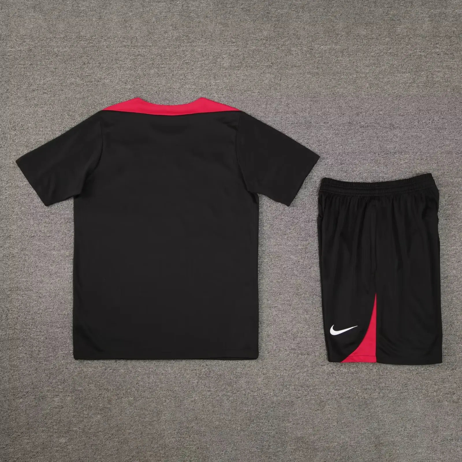2024/2025 Liverpool Training Wear Black Suit Shirt