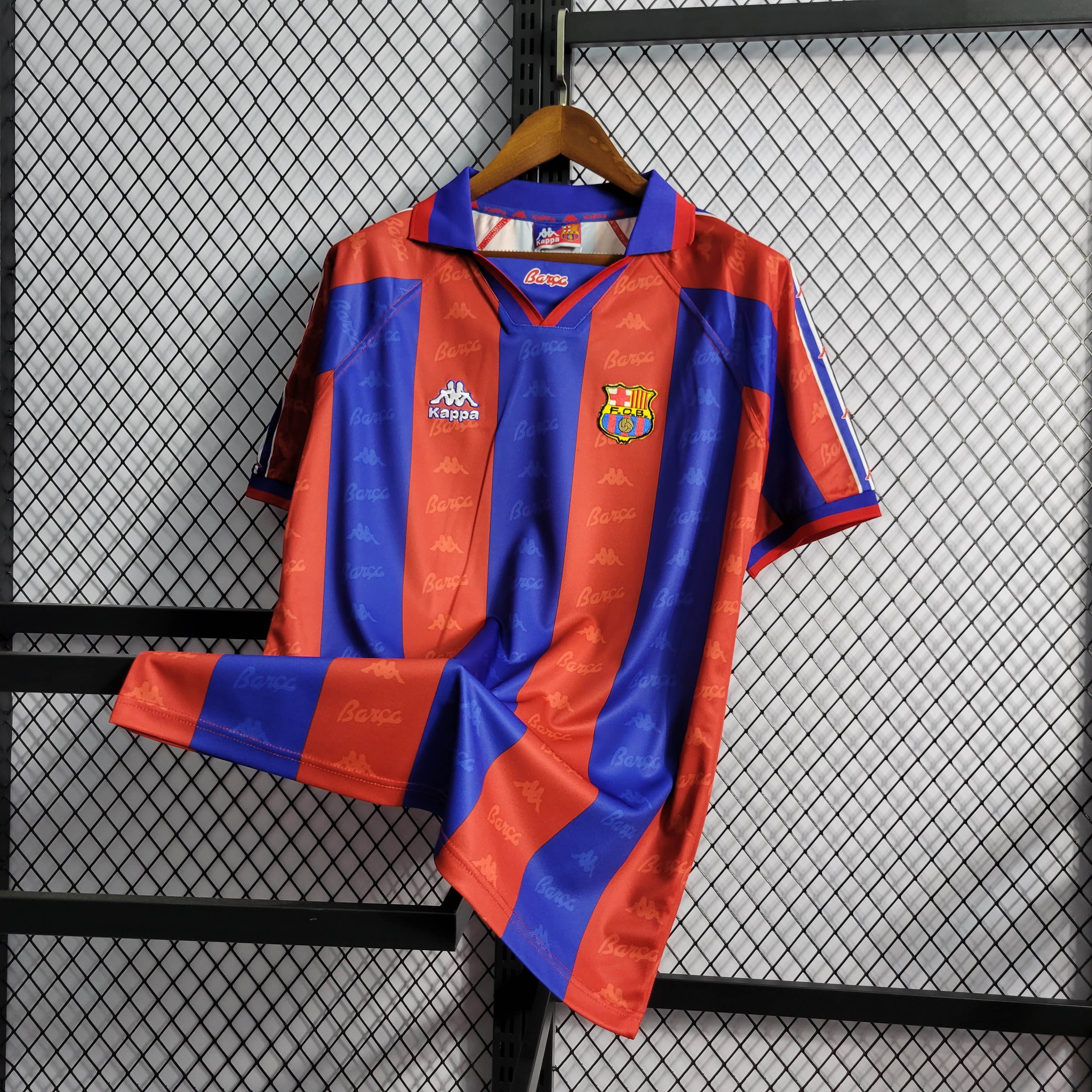 1995/1997 Retro Barcelona Home Football Shirt