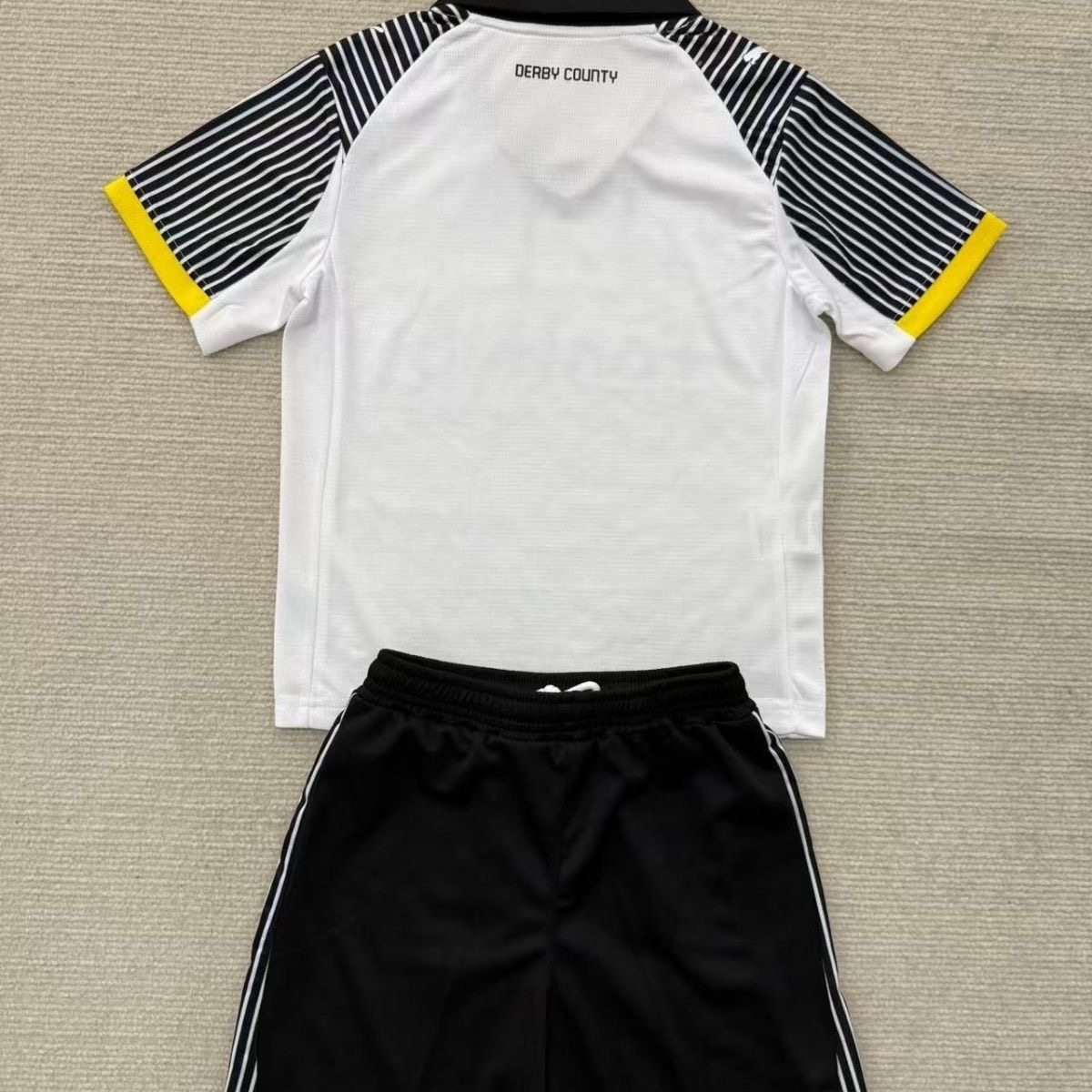 2025/2026 Derby County Home FootballShirt Kids Size 1:1 Thai Quality