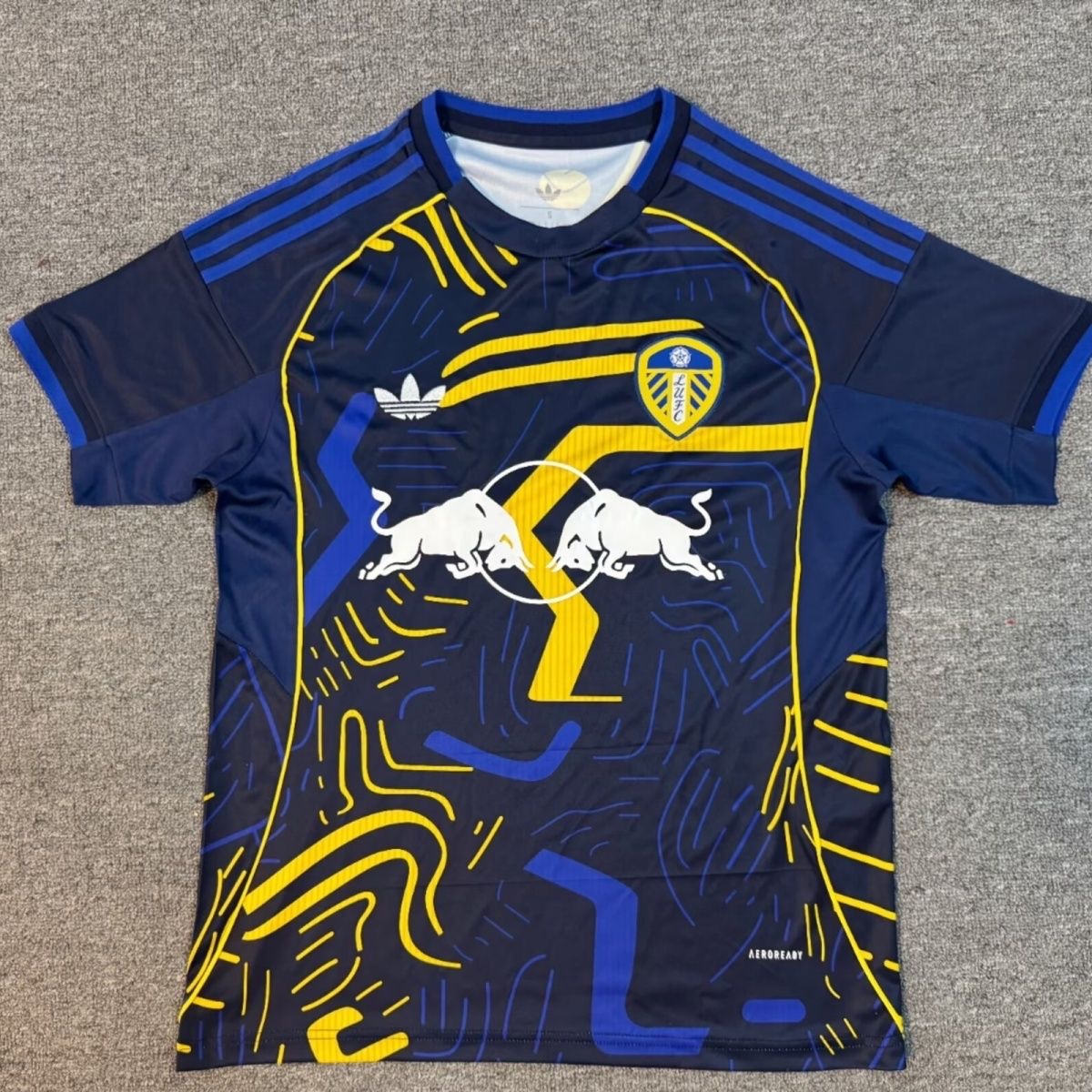 2025/2026 Leeds United  FootballShirt 1:1 Thai Quality
