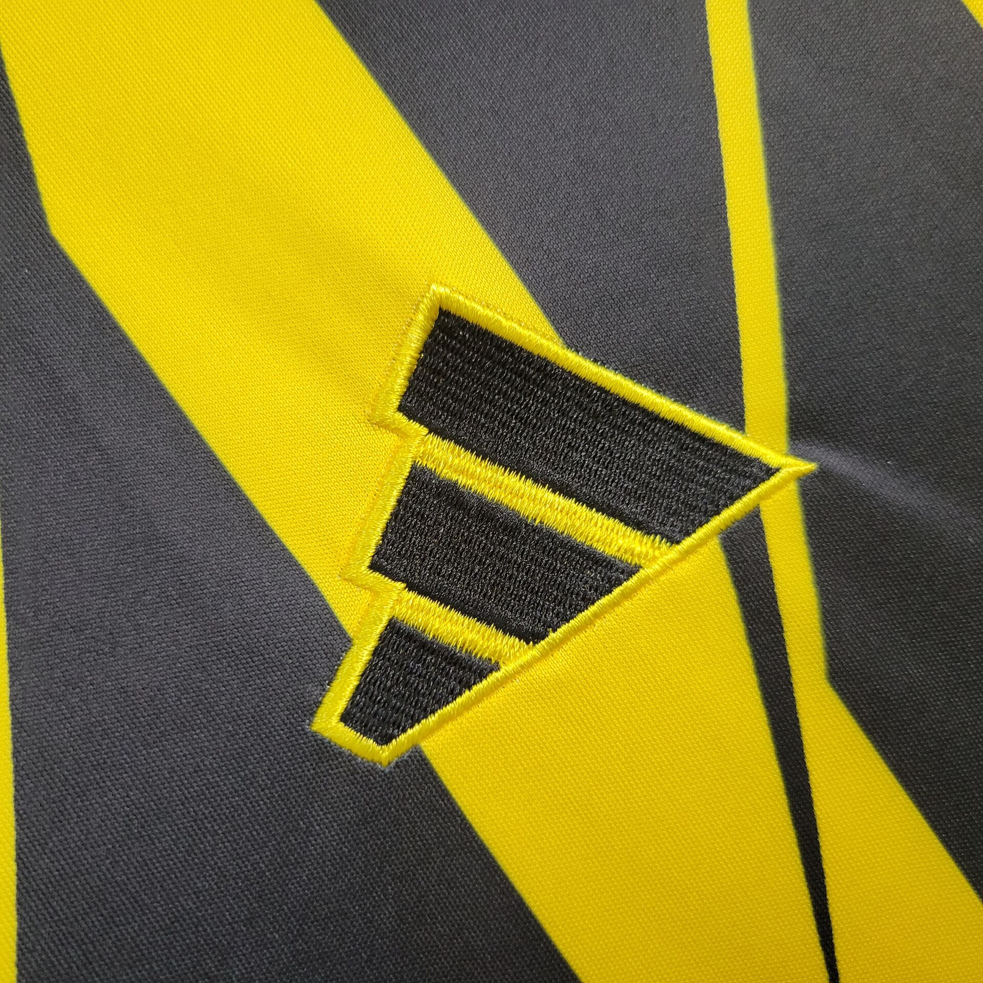 2024/2025 Aberdeen Away Football Shirt