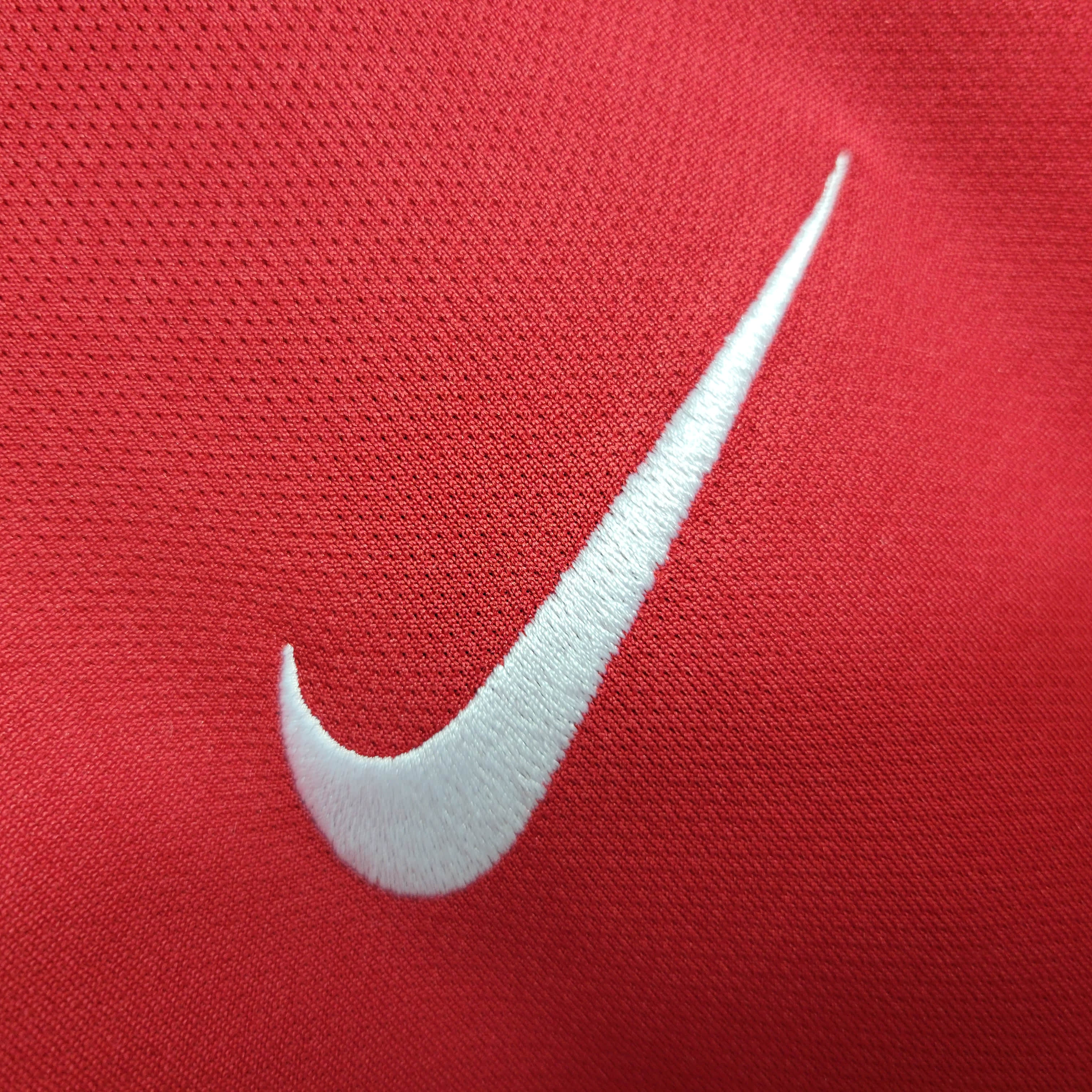 2016 Retro Portugal Away Football Shirt