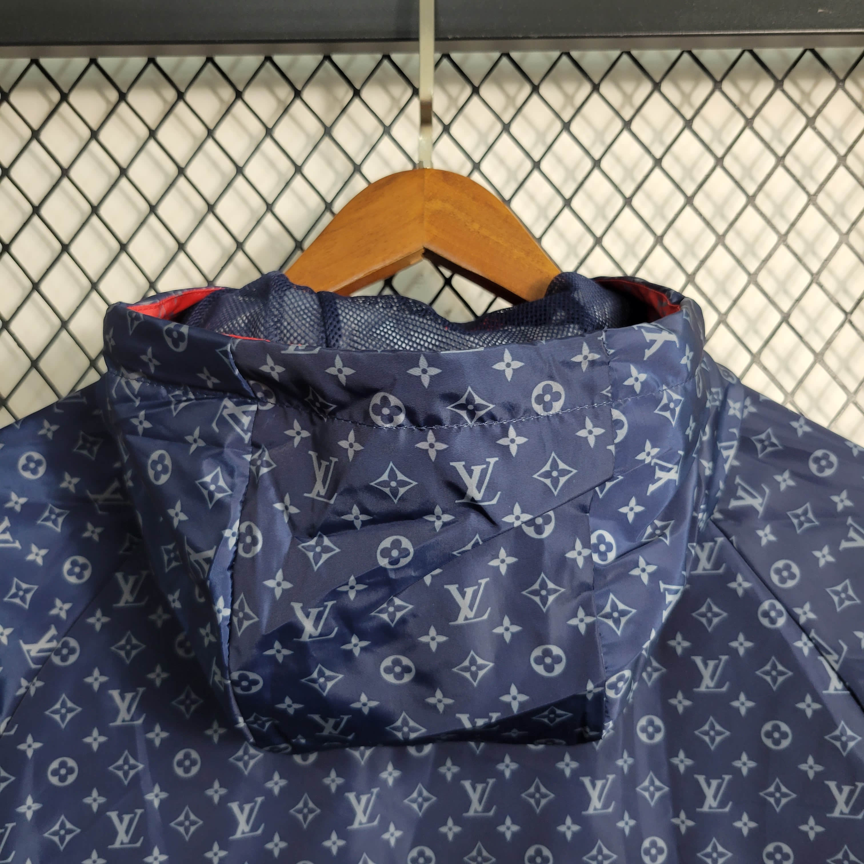 2023/2024 Paris Saint-Germain Co branded LV Windbreaker Football Shirt