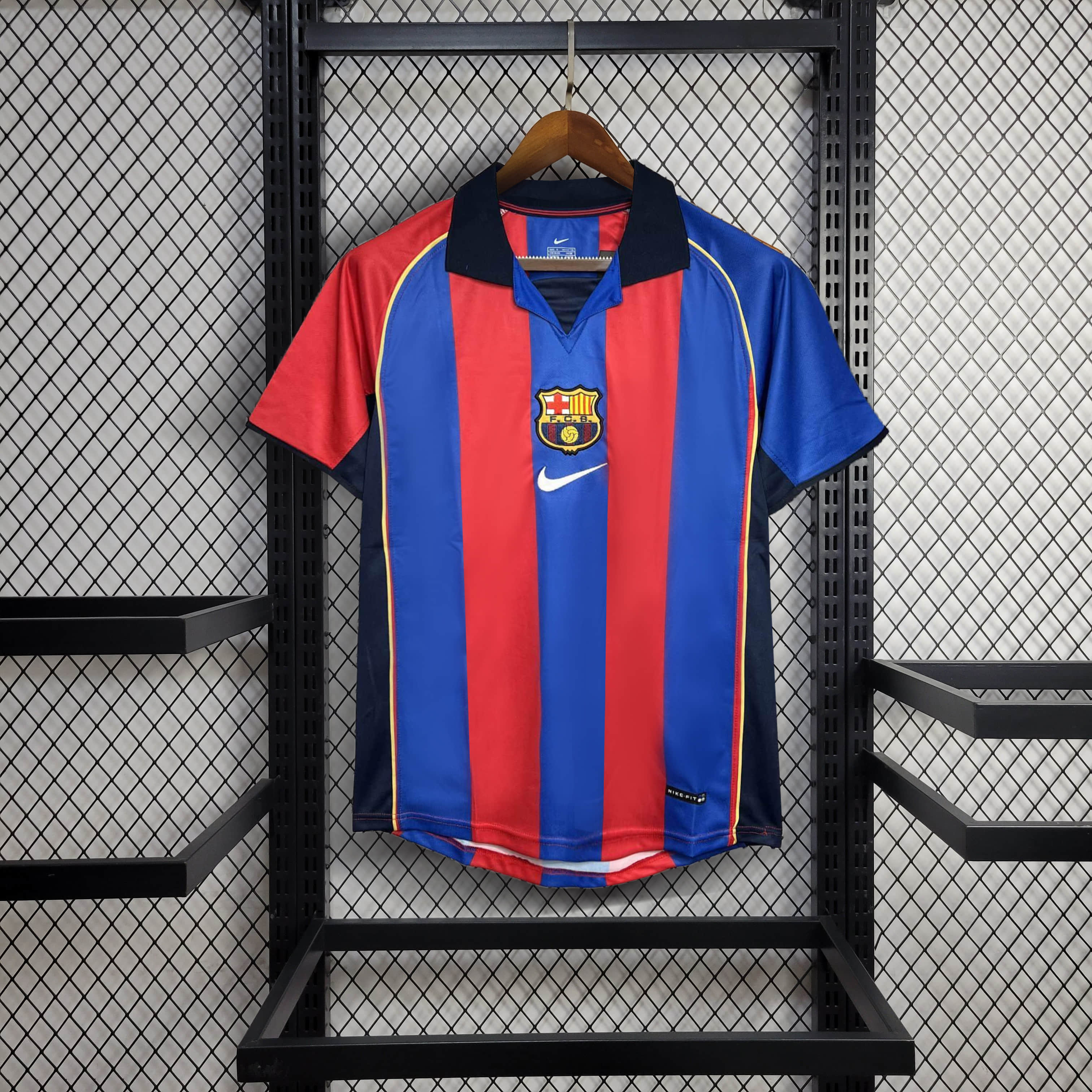 2004/2005 Retro Barcelona Home Football Shirt