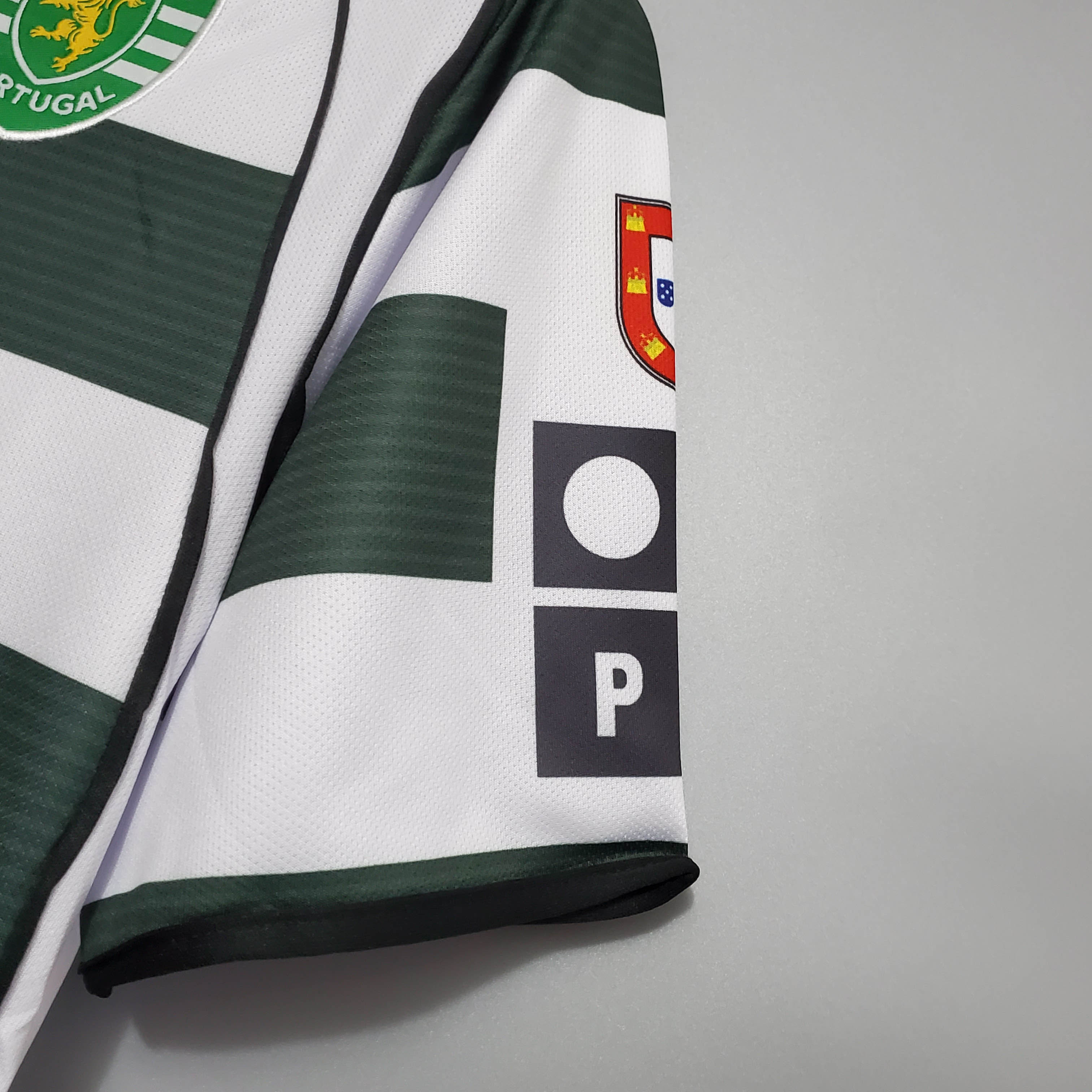2002/2003 Retro Sporting Lisbon Home Football Shirt